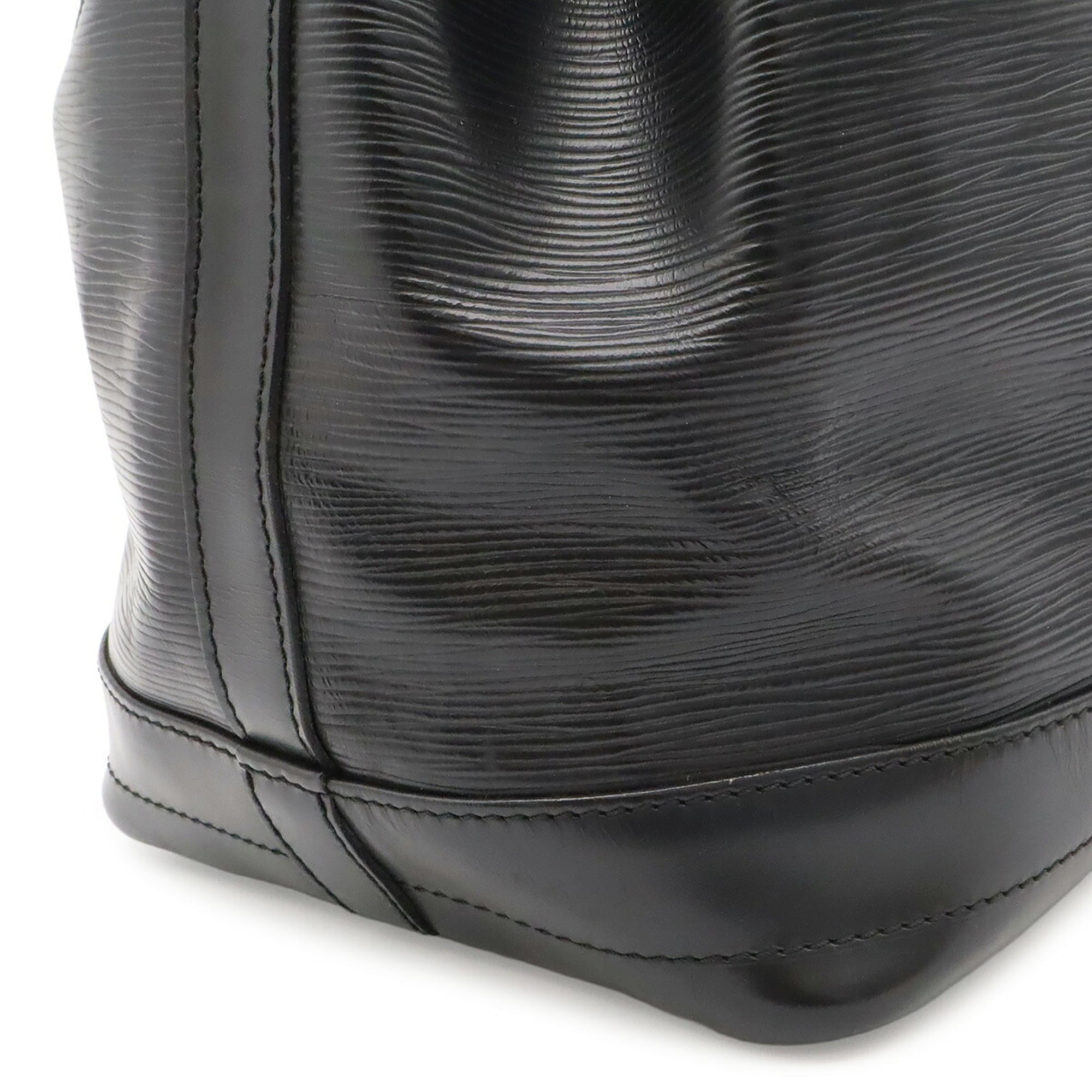 Louis Vuitton Black Galle Noir Epi Leather Shoulder Bag (Pre-Owned)