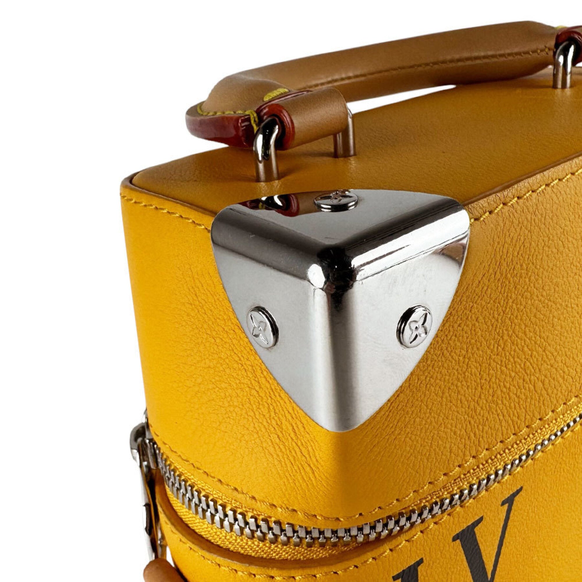 Louis Vuitton Saffron Leather Shoulder Bag (Pre-Owned)