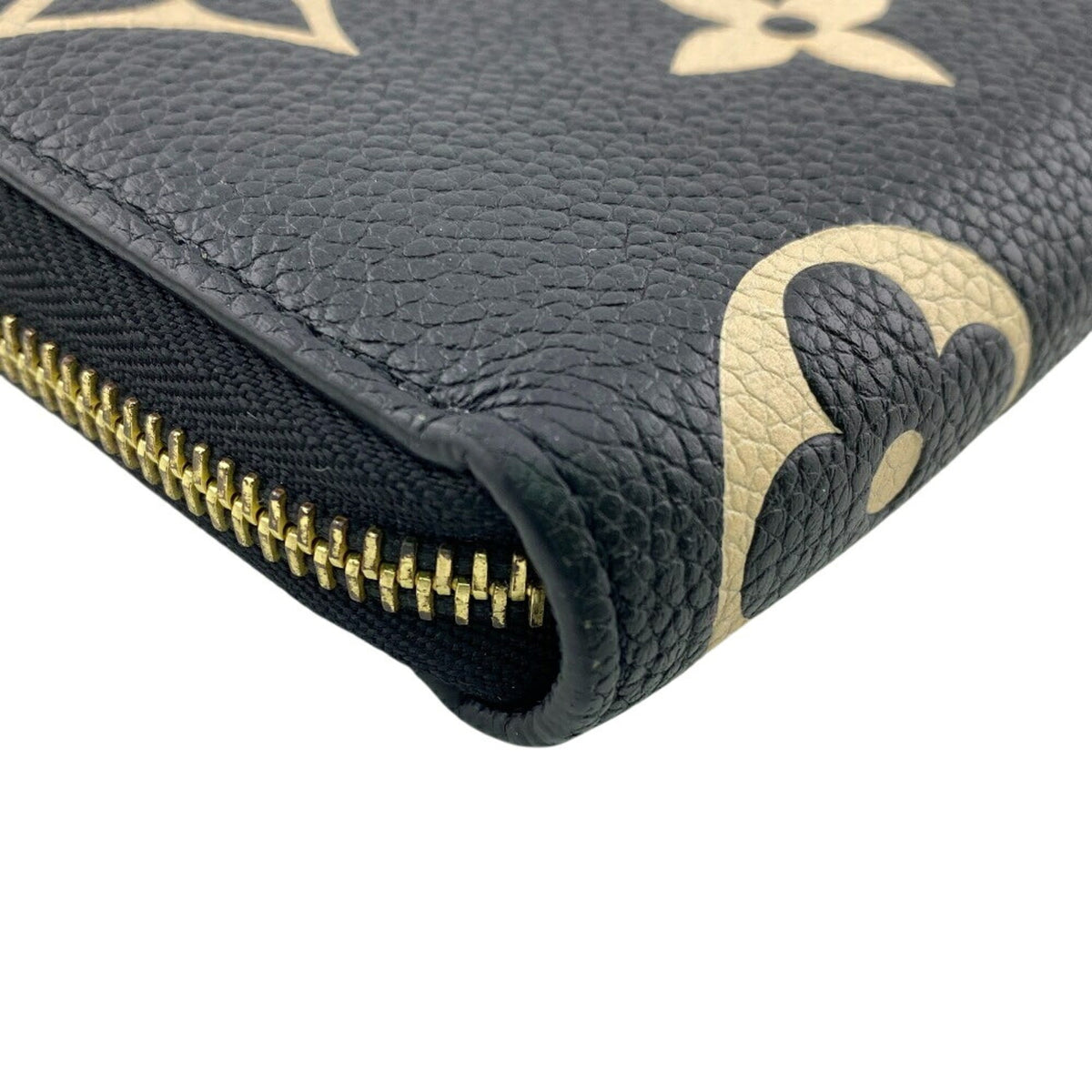 Louis Vuitton Beige Black Leather Long Wallet (Bi-Fold) (Pre-Owned)