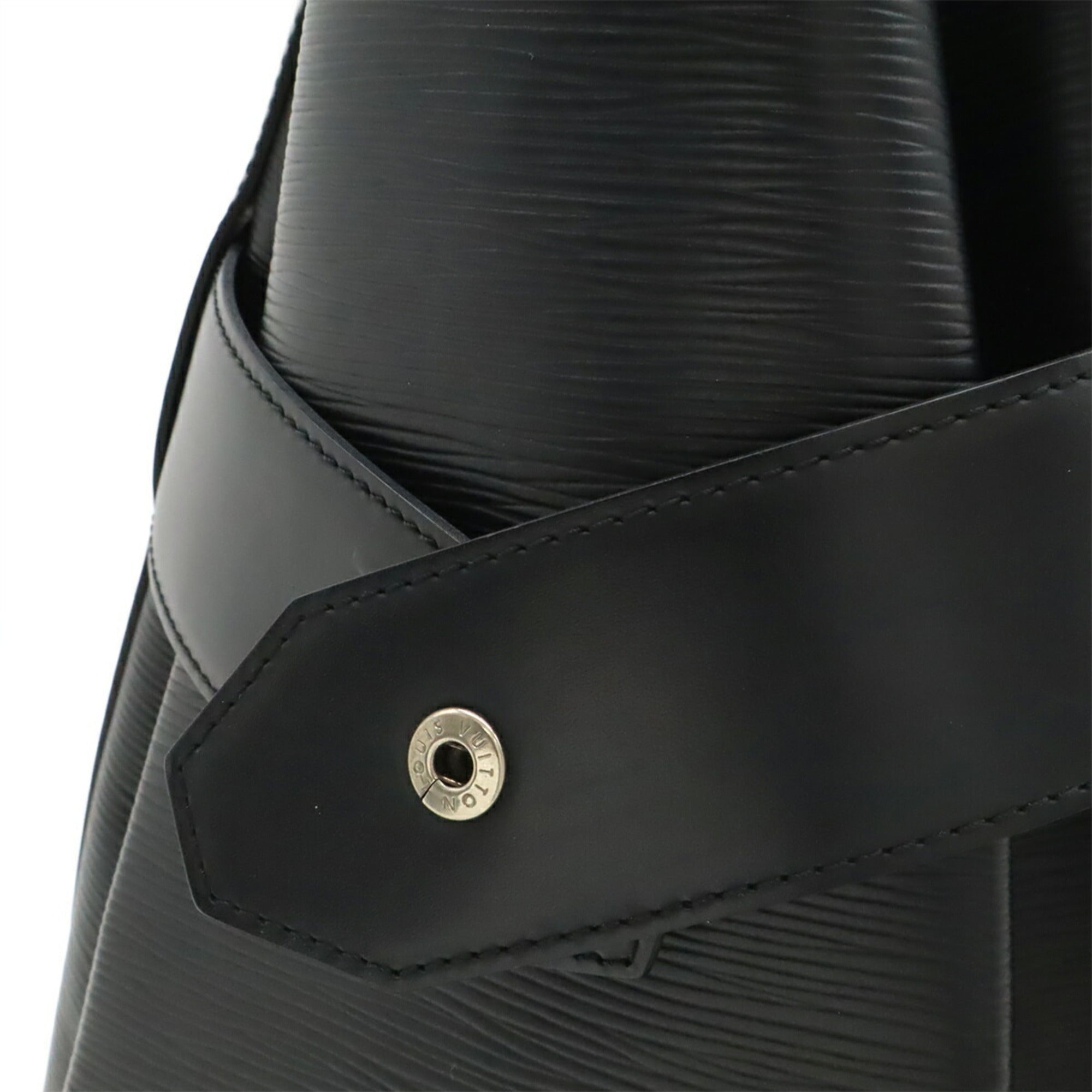 Louis Vuitton Epi Black Noir Epi Leather Shoulder Bag (Pre-Owned)