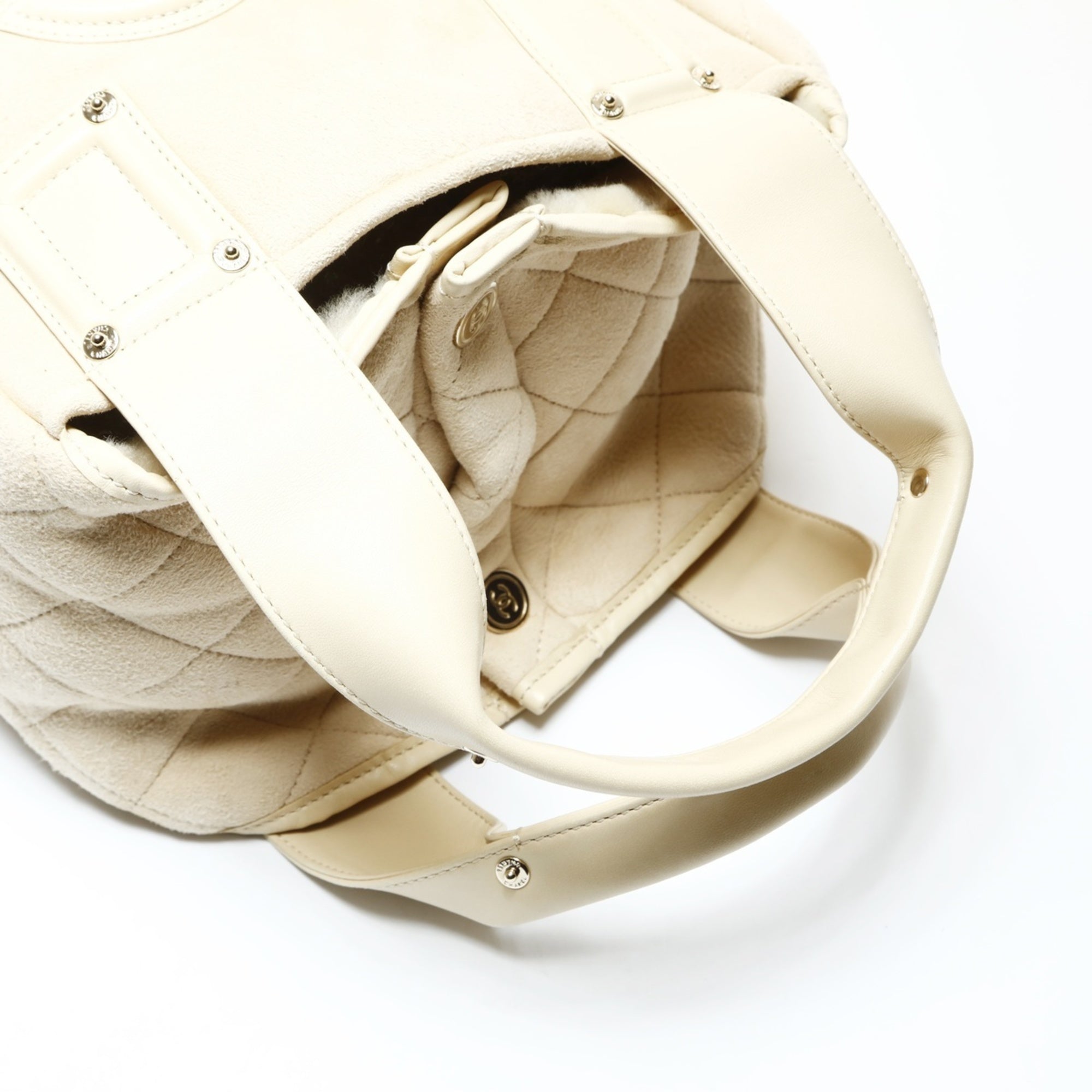 Chanel Beige Handbag (Pre-Owned)