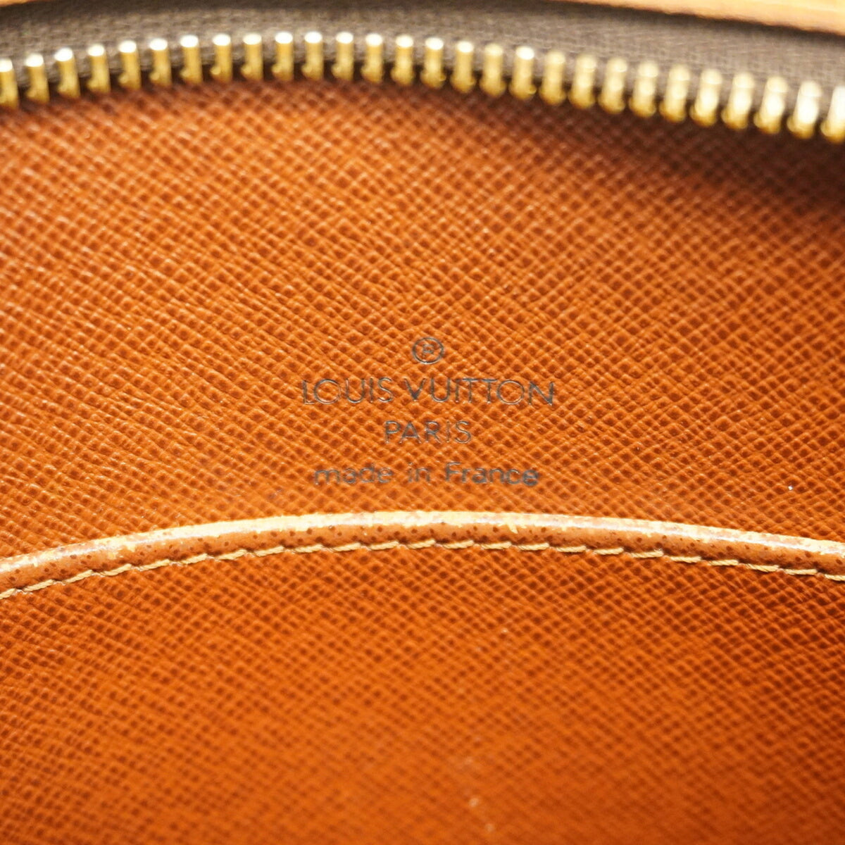 Louis Vuitton Brown Shoulder Bag (Pre-Owned)