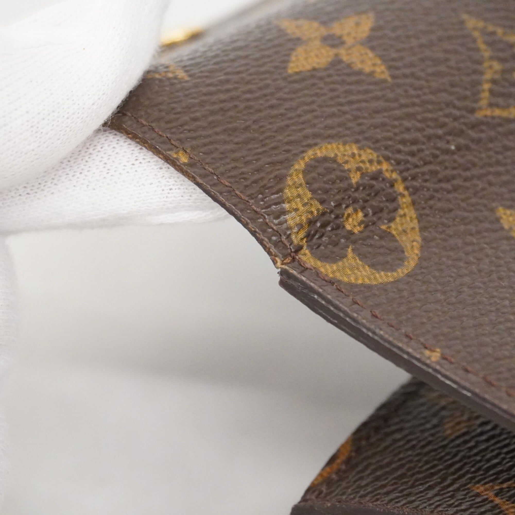Louis Vuitton Brown Wallet (Tri-Fold) (Pre-Owned)