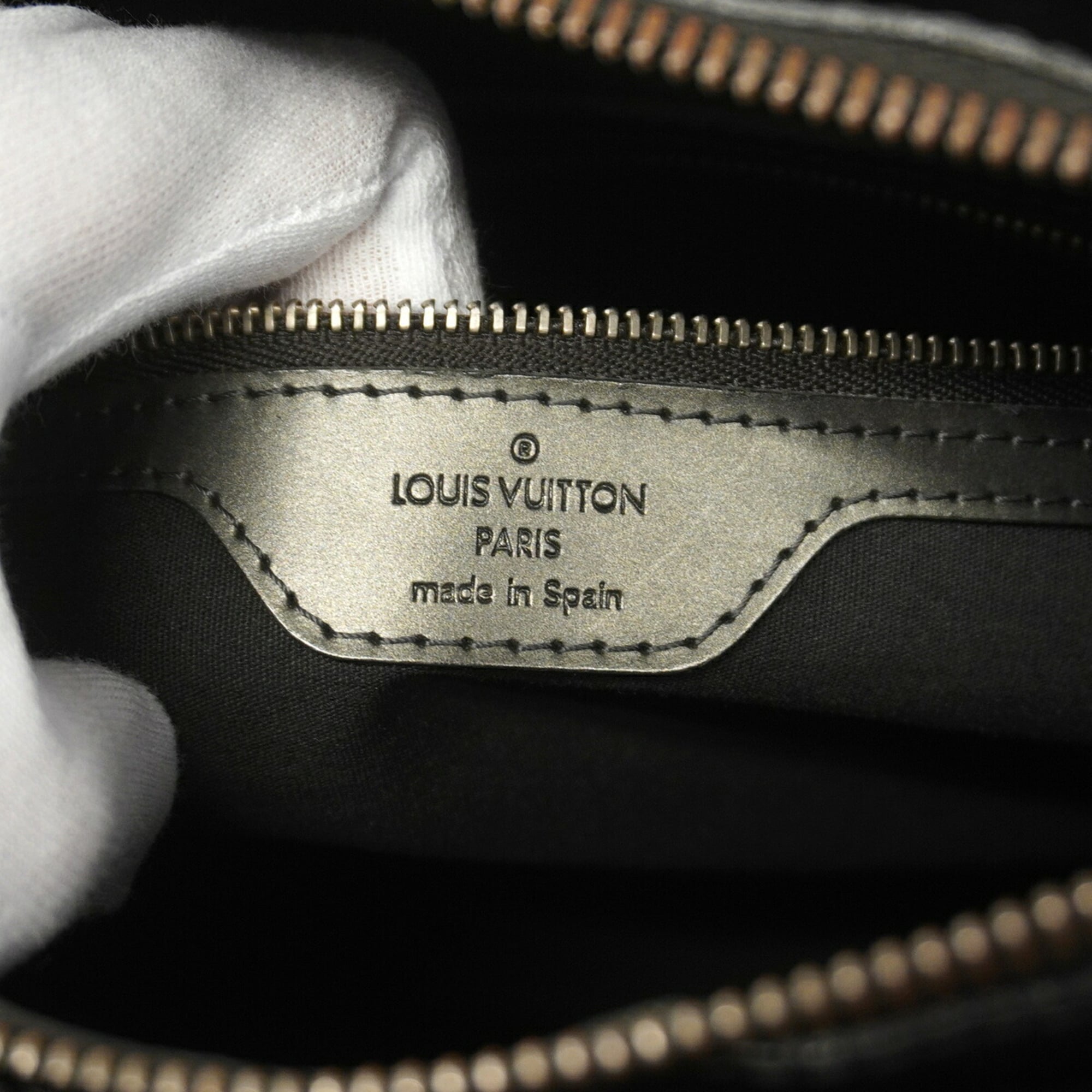 Louis Vuitton Noir Tote Bag (Pre-Owned)