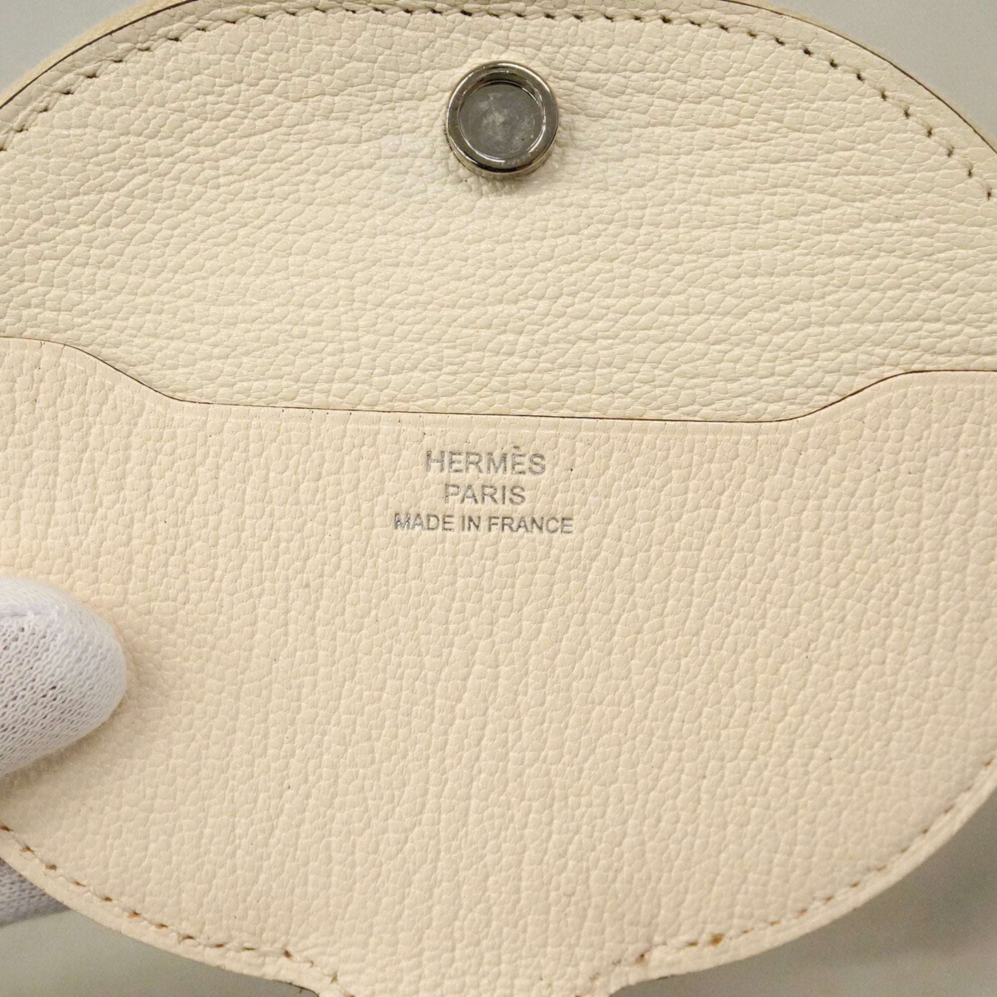 Hermes White Chevre Myzore Leather Coin Purse/Coin Case (Pre-Owned)