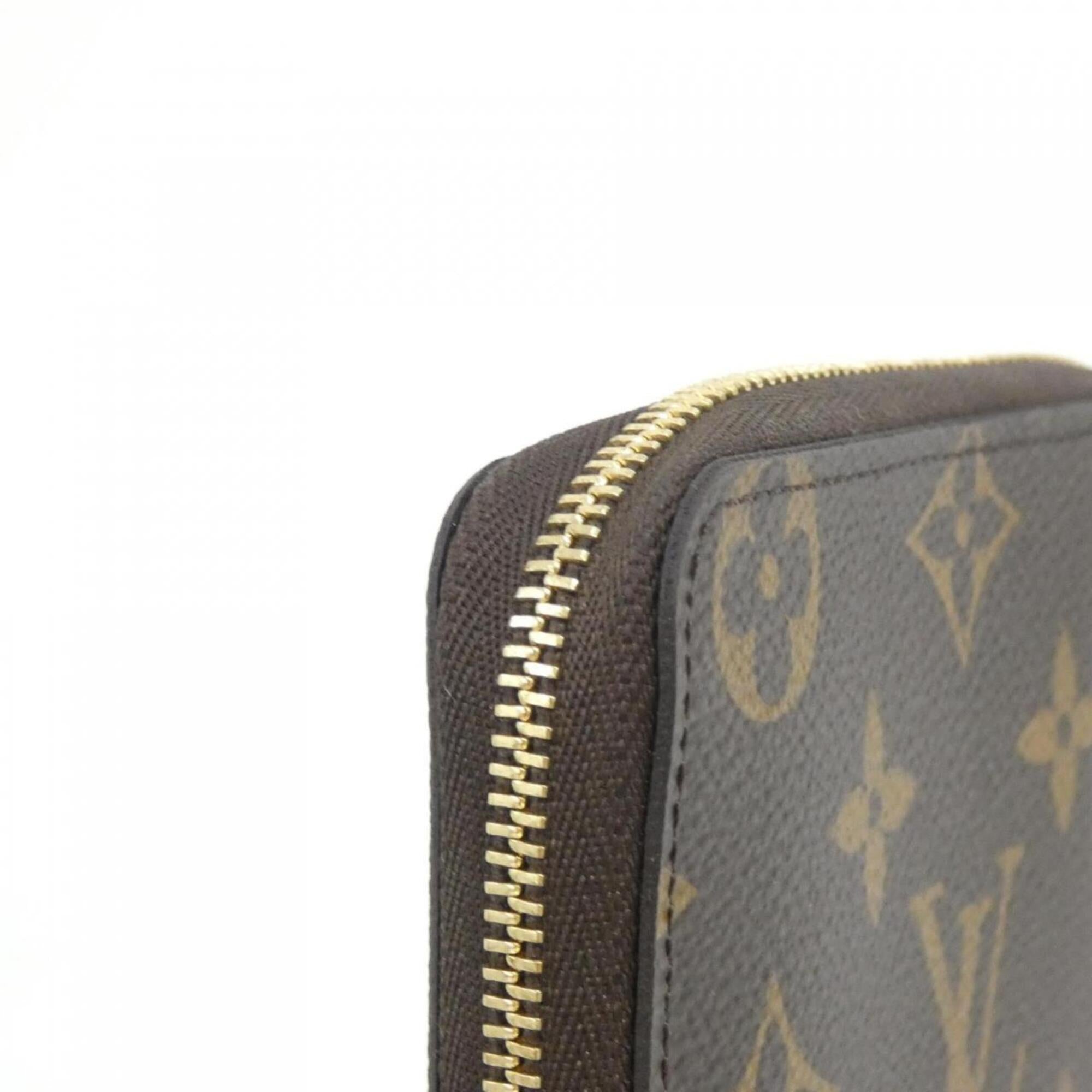 Louis Vuitton Marron Coated Canvas Coin Purse/Coin Case (Pre-Owned)