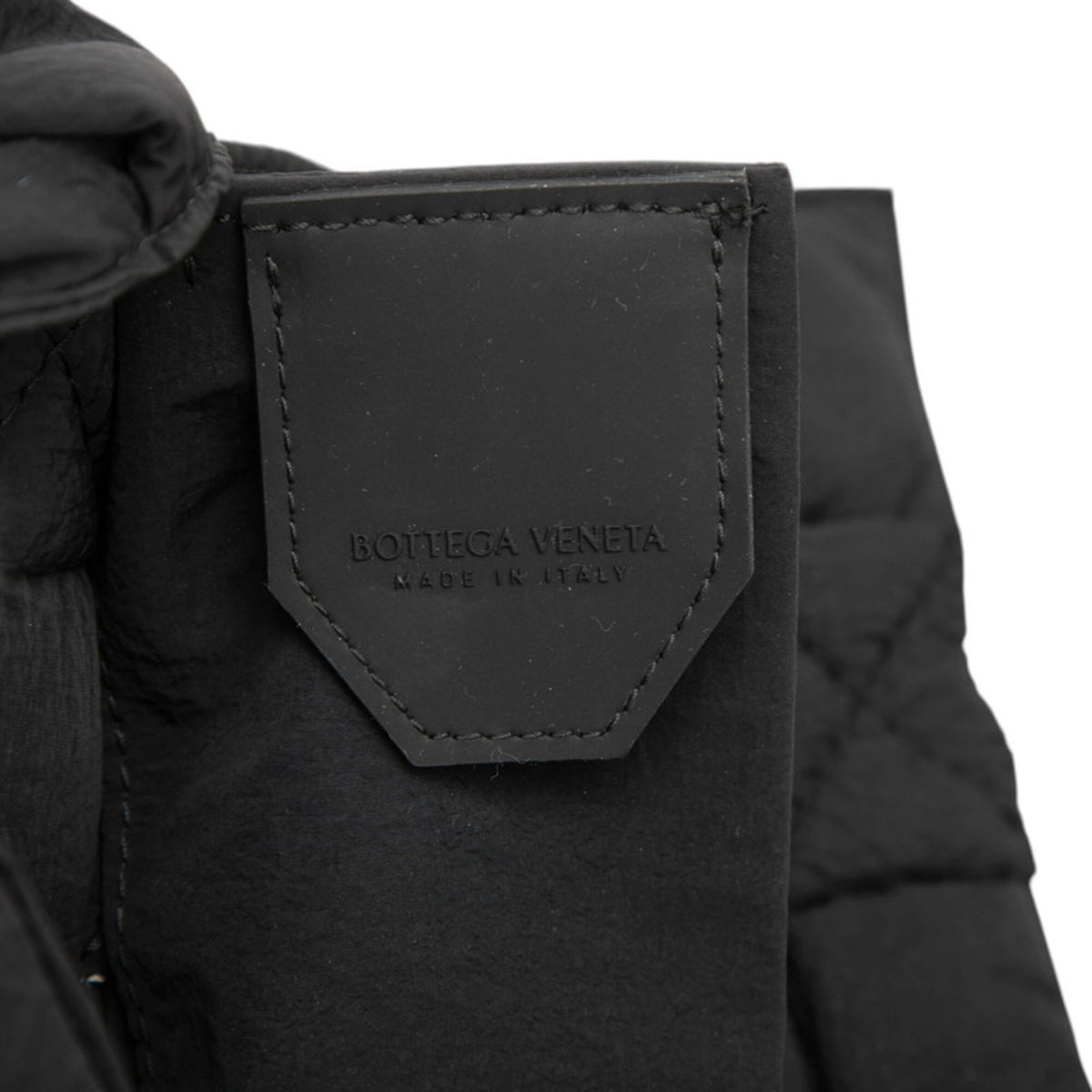Bottega Veneta Black Nylon Shoulder Bag (Pre-Owned)