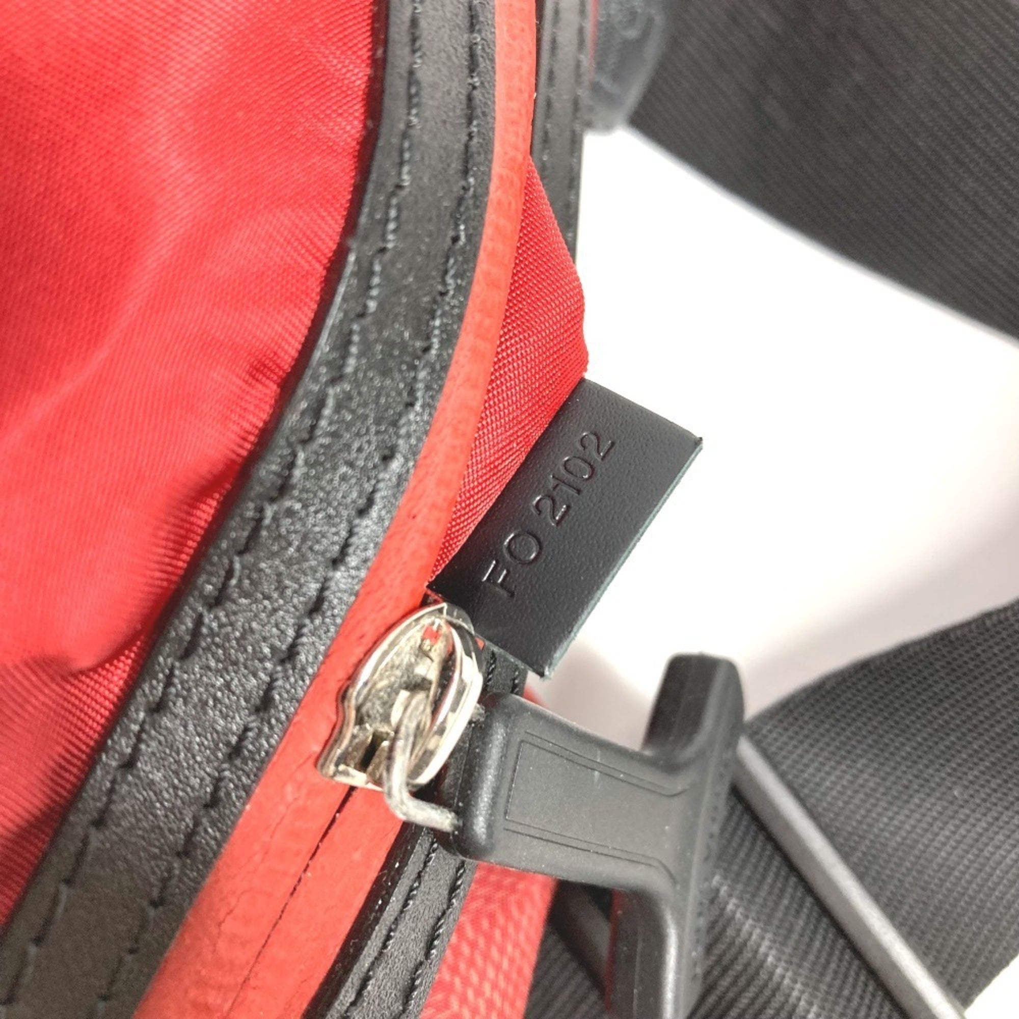 Louis Vuitton Black Red Color Leather Nylon Shoulder Bag Tote Bag (Pre-Owned)