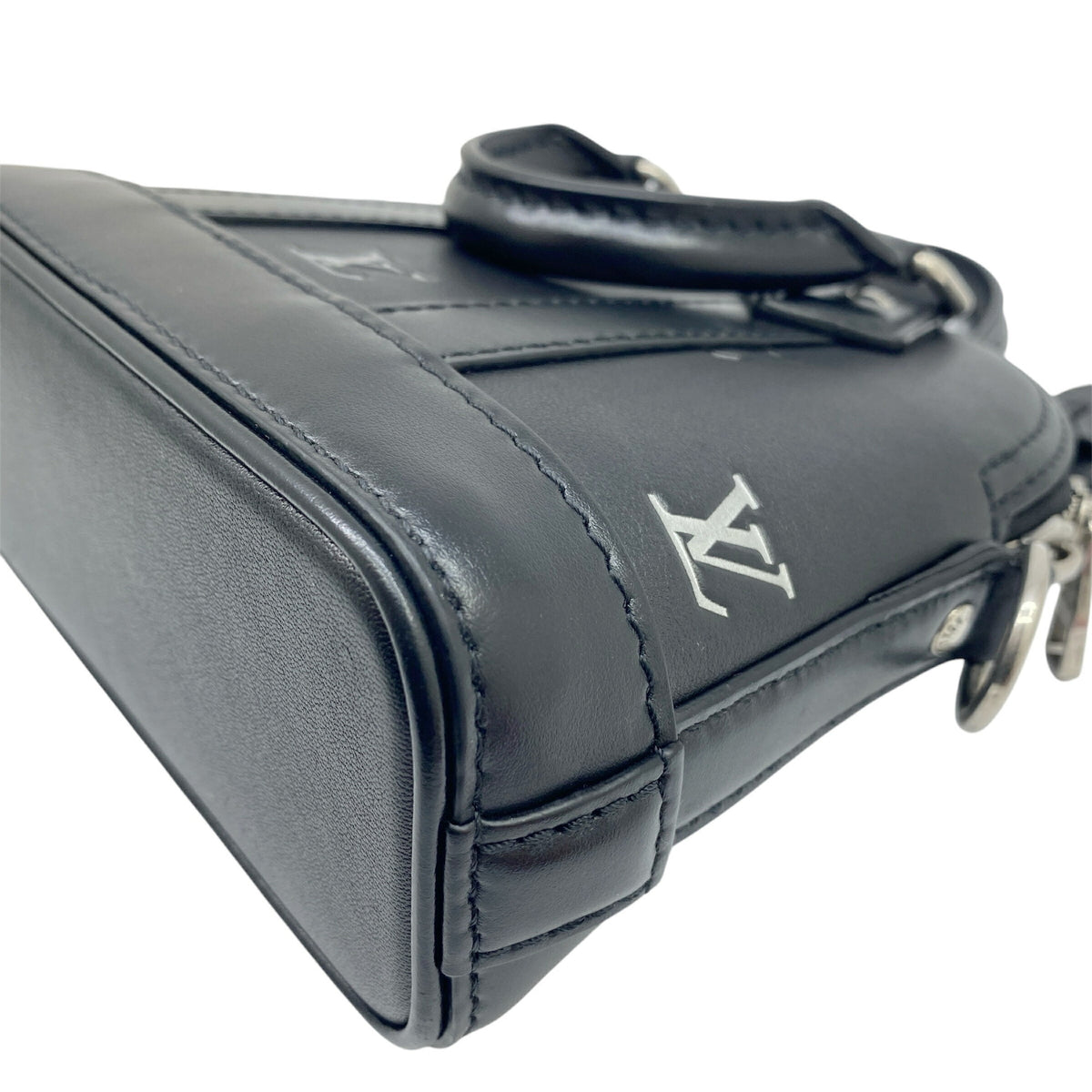 Louis Vuitton Black Leather Handbag Shoulder Bag (Pre-Owned)