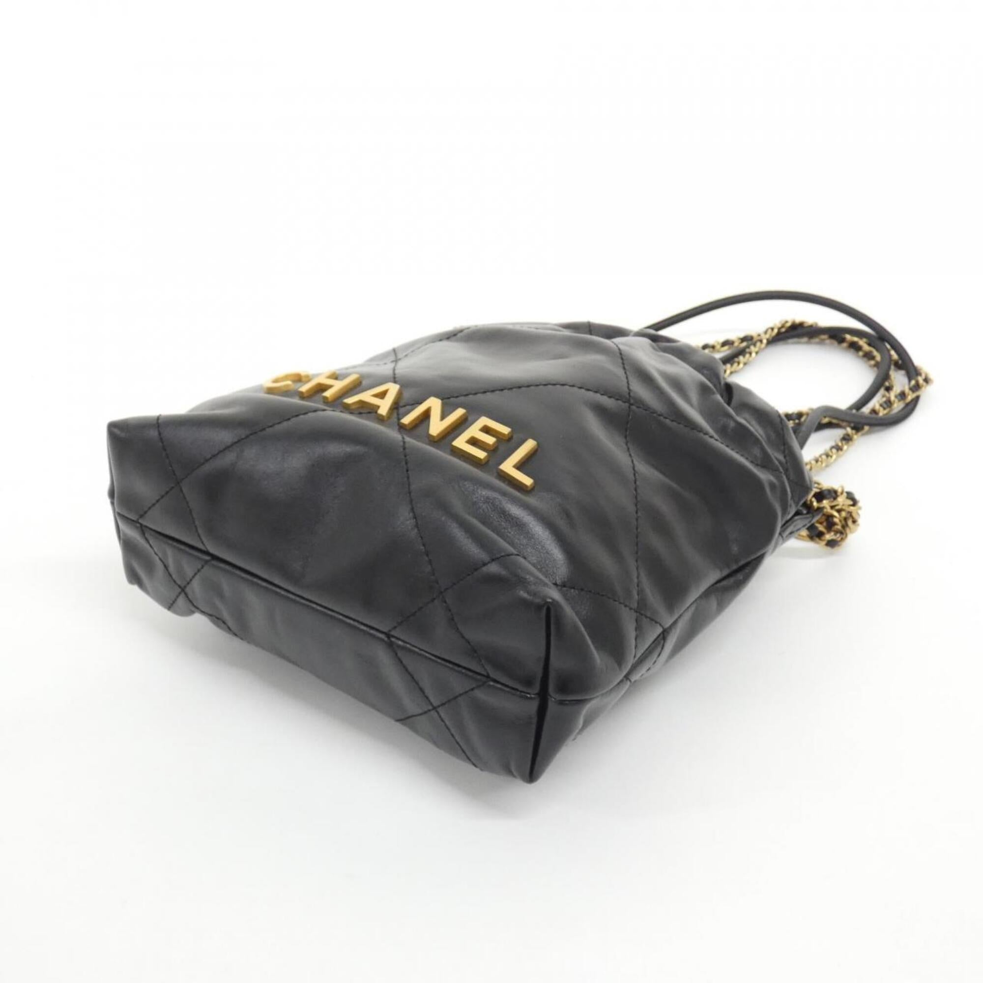Chanel Black Leather Handbag (Pre-Owned)