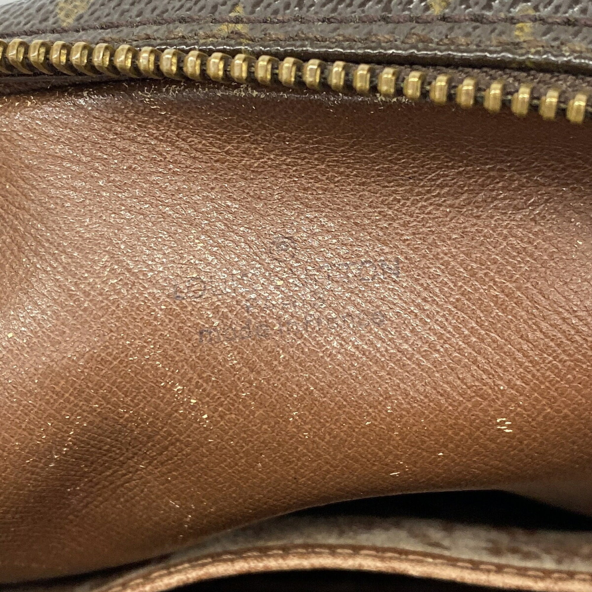 Louis Vuitton Brown Shoulder Bag (Pre-Owned)