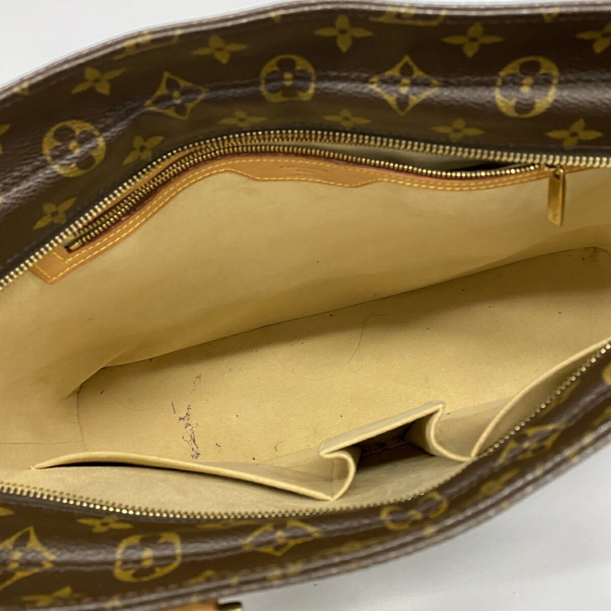 Louis Vuitton Brown Tote Bag (Pre-Owned)