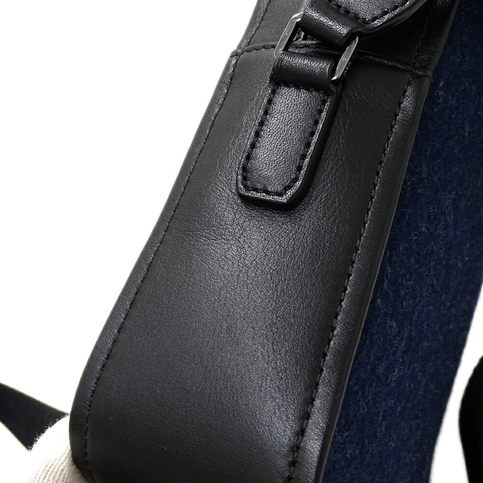 Mcm Navy Black Wool Leather Shoulder Bag (Pre-Owned)
