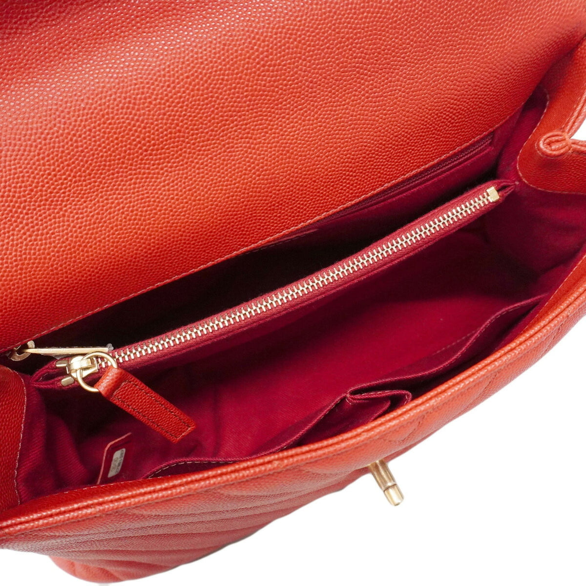 Chanel Red Color Grained Calfskin Handbag (Pre-Owned)