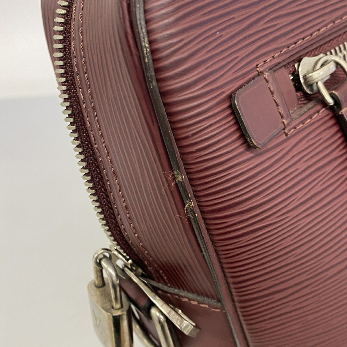 Louis Vuitton Bordeaux Briefcase (Pre-Owned)