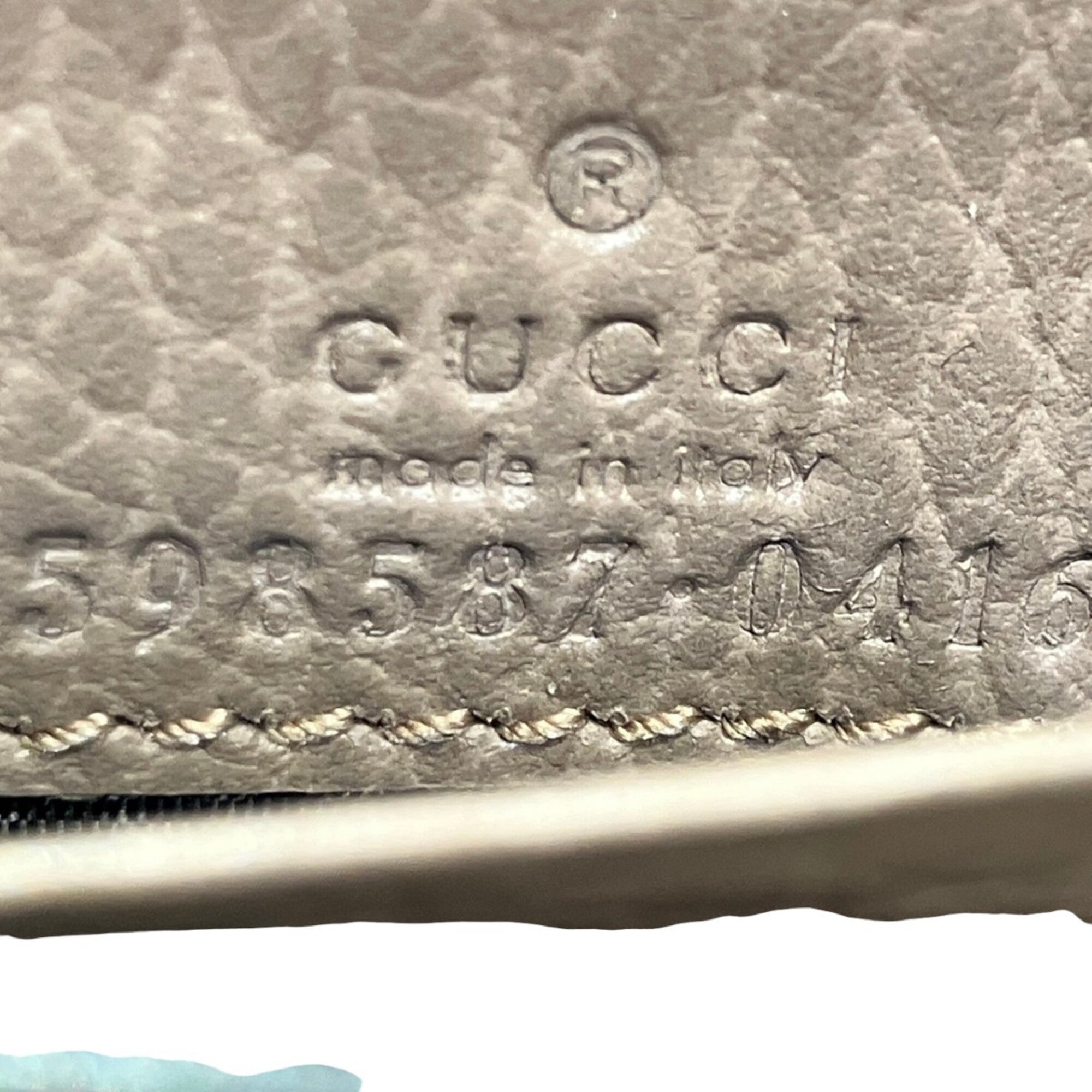 Gucci Beige Leather Wallet (Bi-Fold) (Pre-Owned)