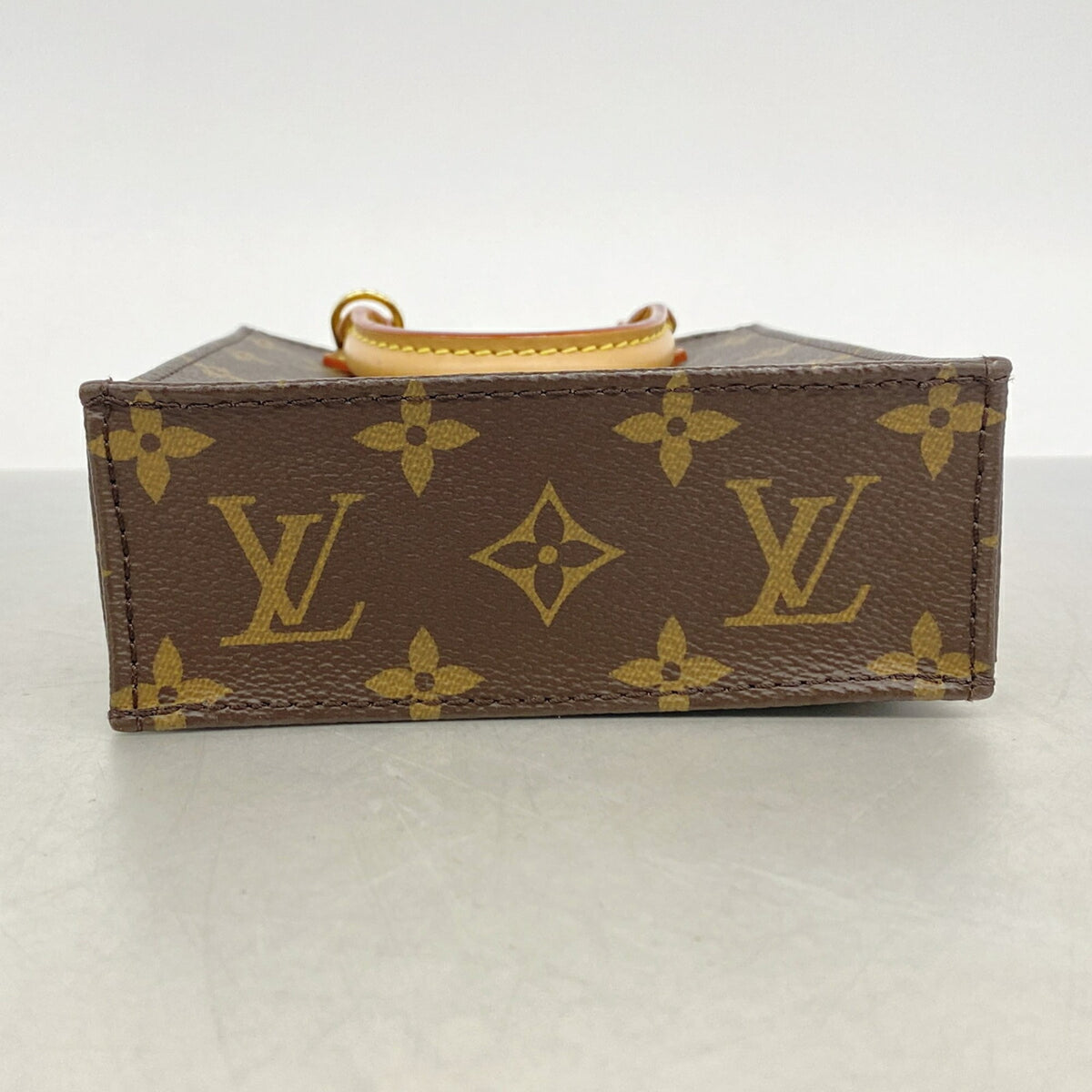 Louis Vuitton Brown Handbag (Pre-Owned)