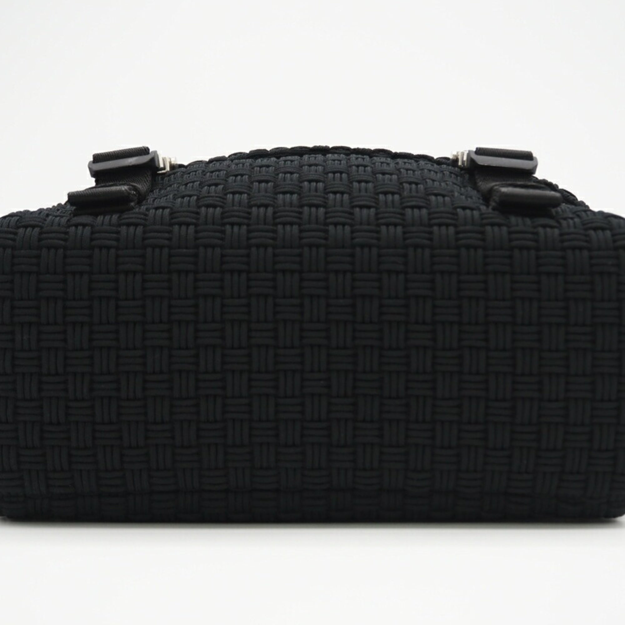 Bottega Veneta Black Nylon Shoulder Bag (Pre-Owned)