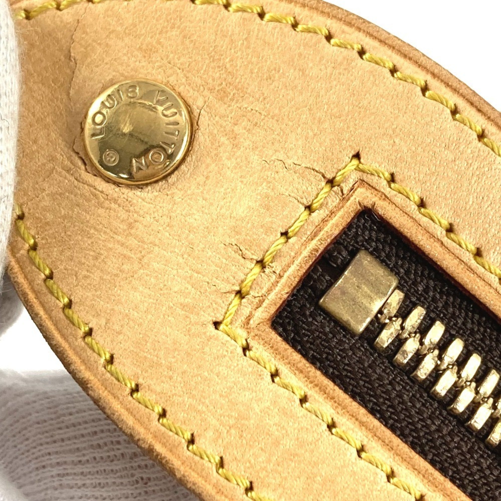 Louis Vuitton Brown Monogram Monogram Shoulder Bag (Pre-Owned)