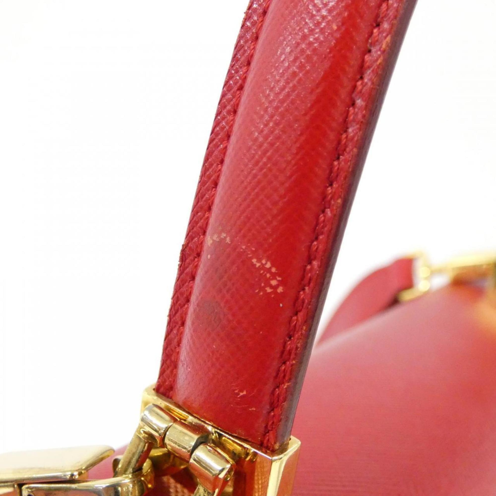 Salvatore Ferragamo Red Color Leather Handbag (Pre-Owned)
