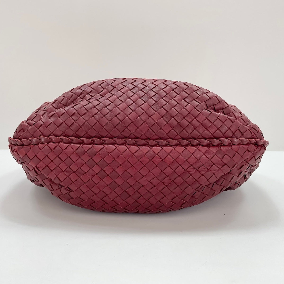 Bottega Veneta Red Color Leather Shoulder Bag (Pre-Owned)