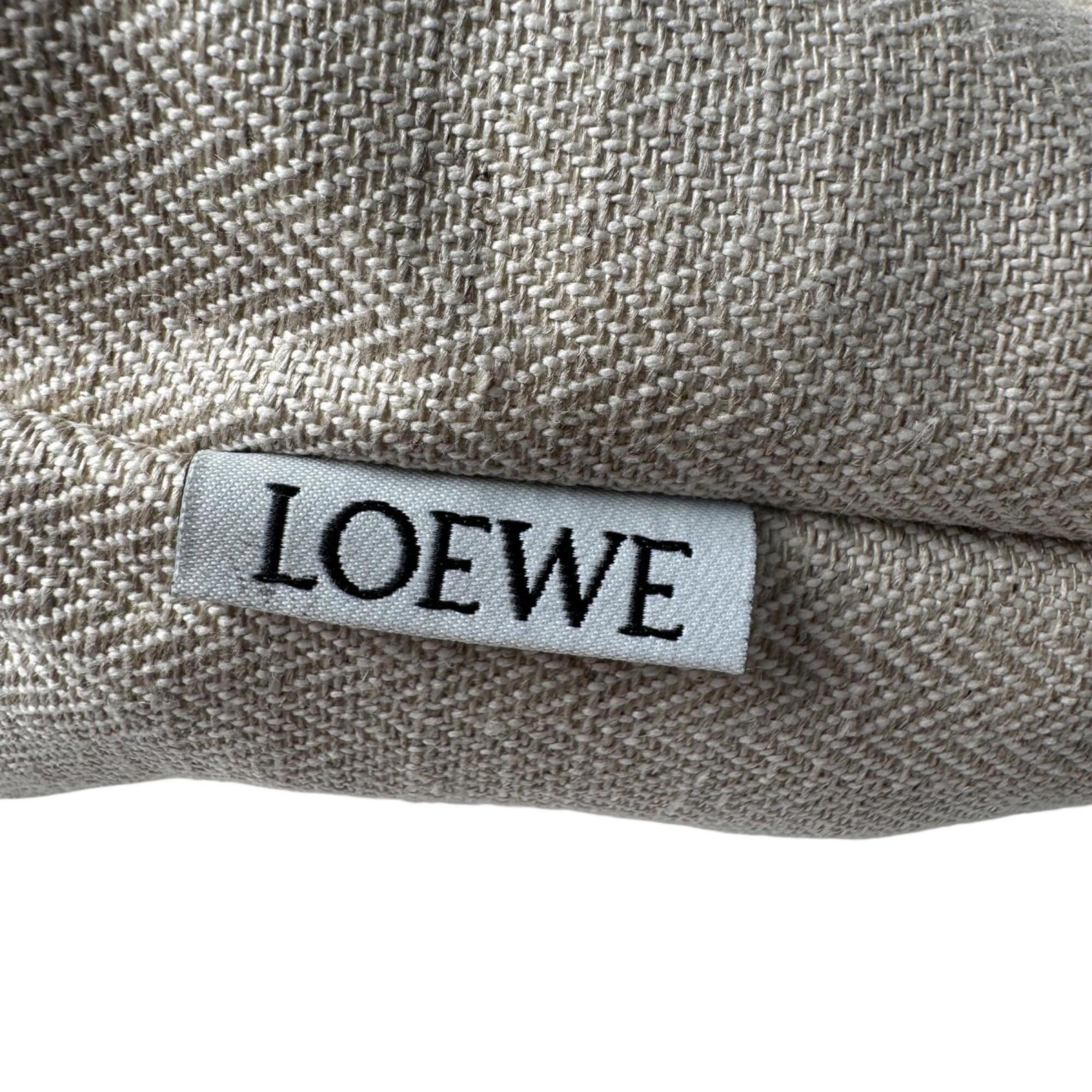 Loewe White Leather Tote Bag (Pre-Owned)