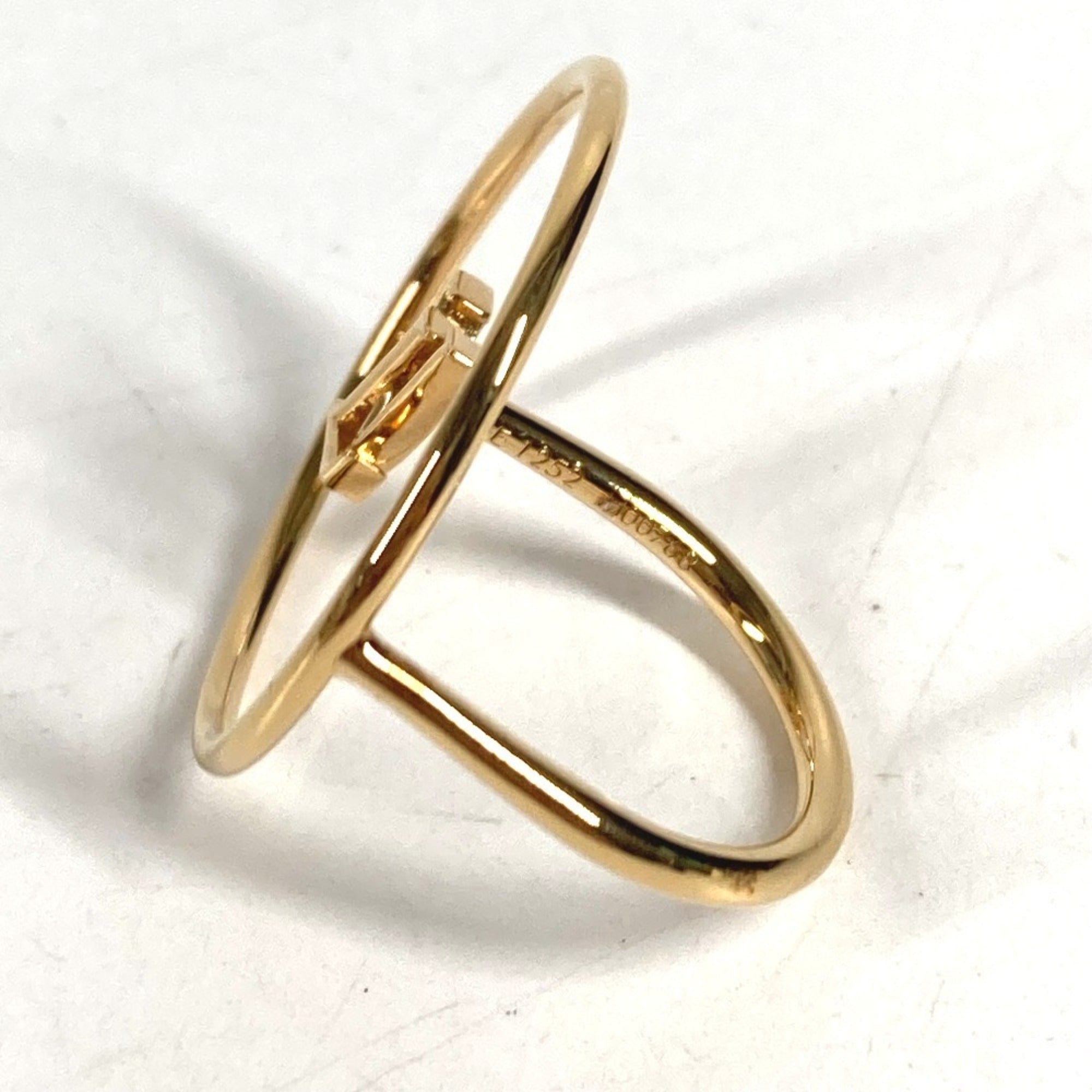 Louis Vuitton Gold Metal Band Ring (Pre-Owned)