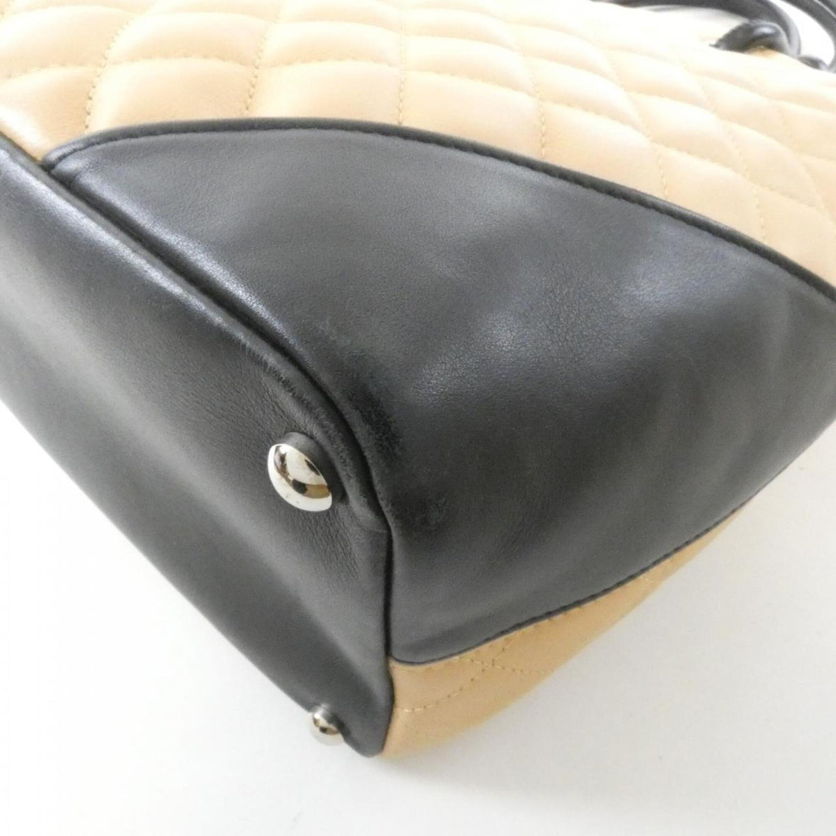 Chanel Ligne Cambon Beige Black Leather Handbag (Pre-Owned)