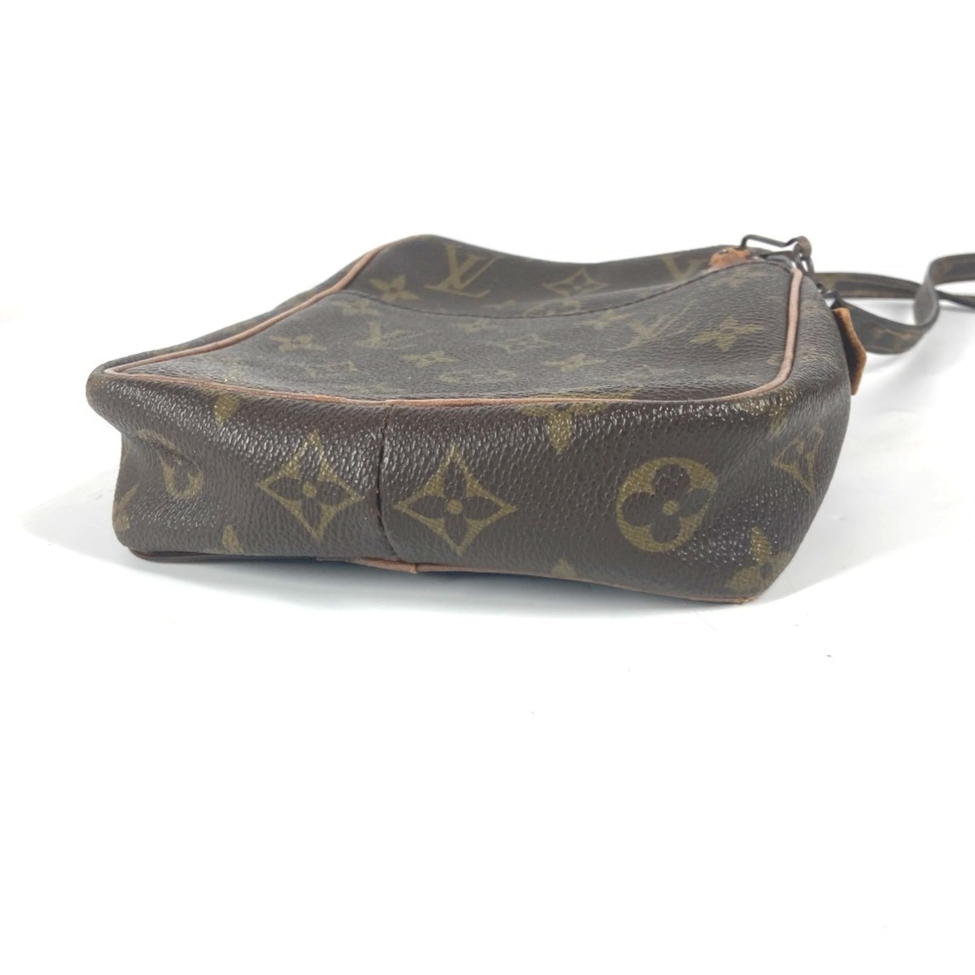 Louis Vuitton Brown Monogram Pochette Shoulder Bag (Pre-Owned)