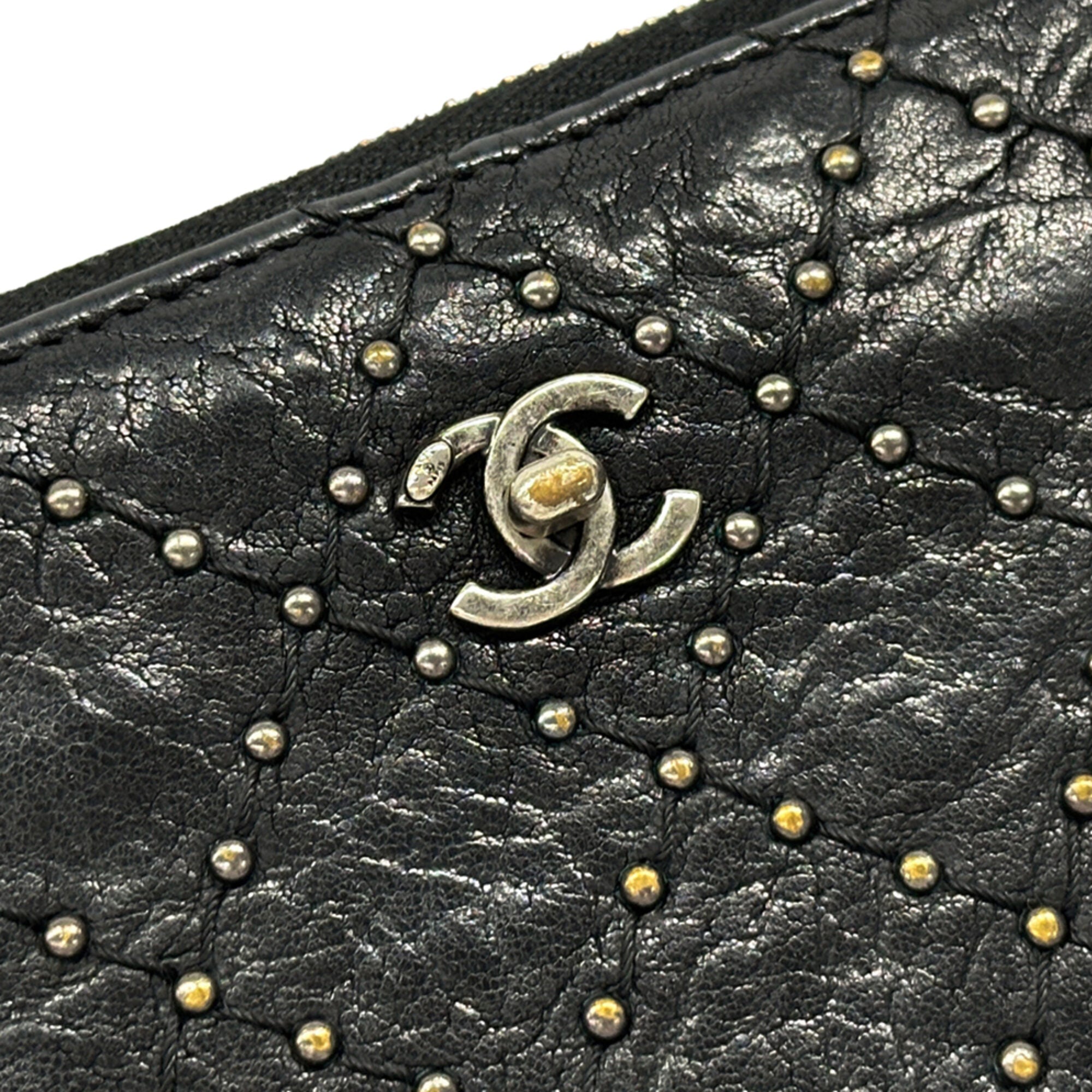 Chanel Black Leather (Pre-Owned)