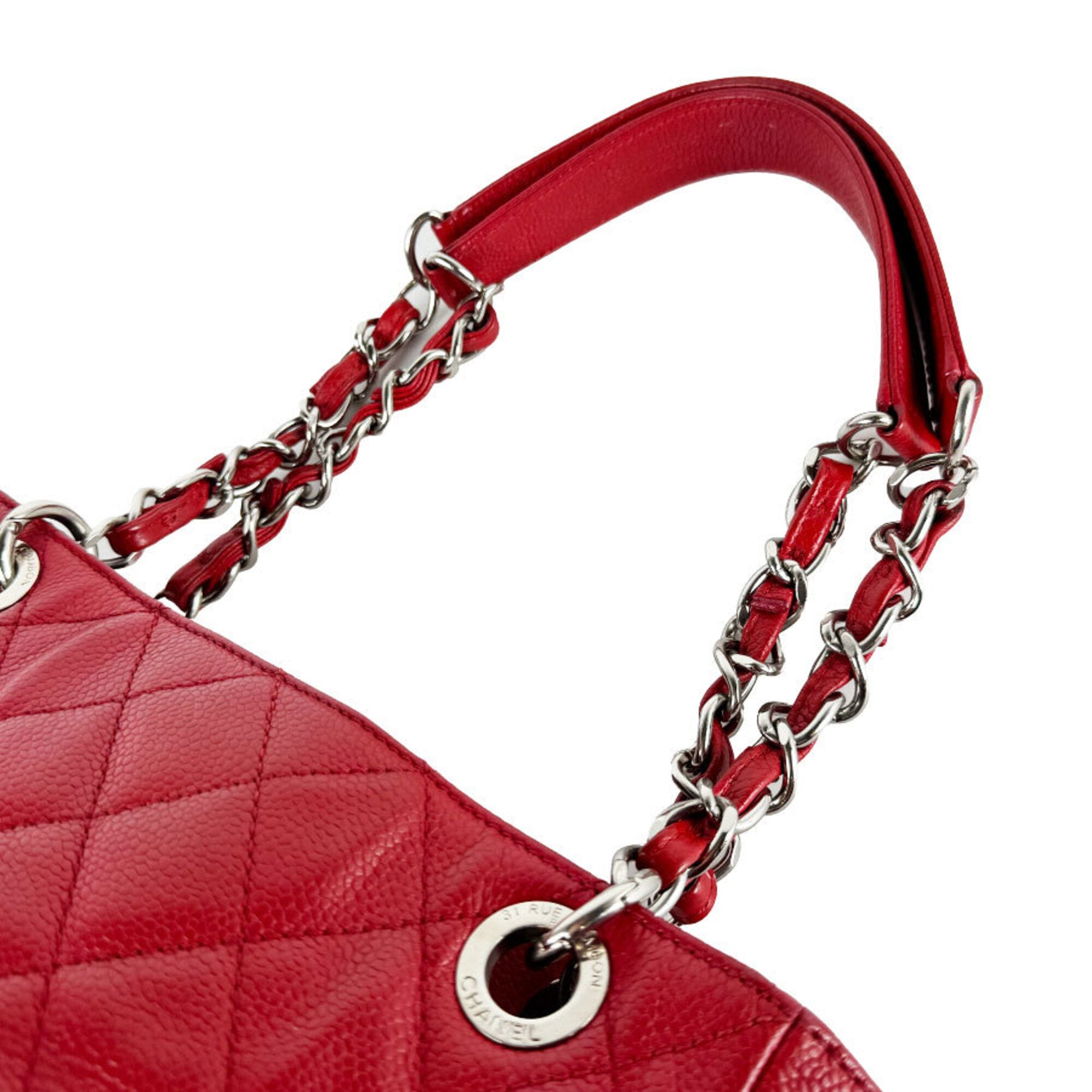 Chanel Red Color Grained Calfskin Handbag (Pre-Owned)