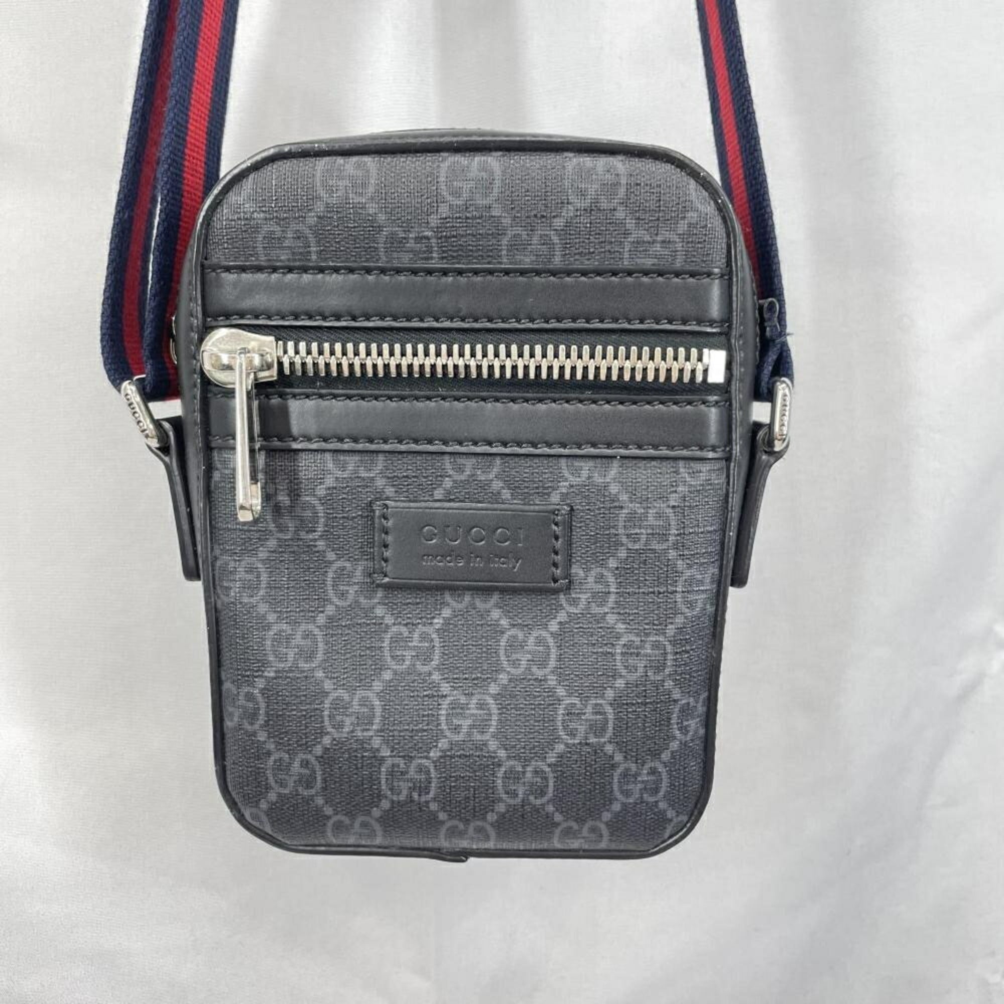 Gucci Blue Gg Supreme Shoulder Bag (Pre-Owned)