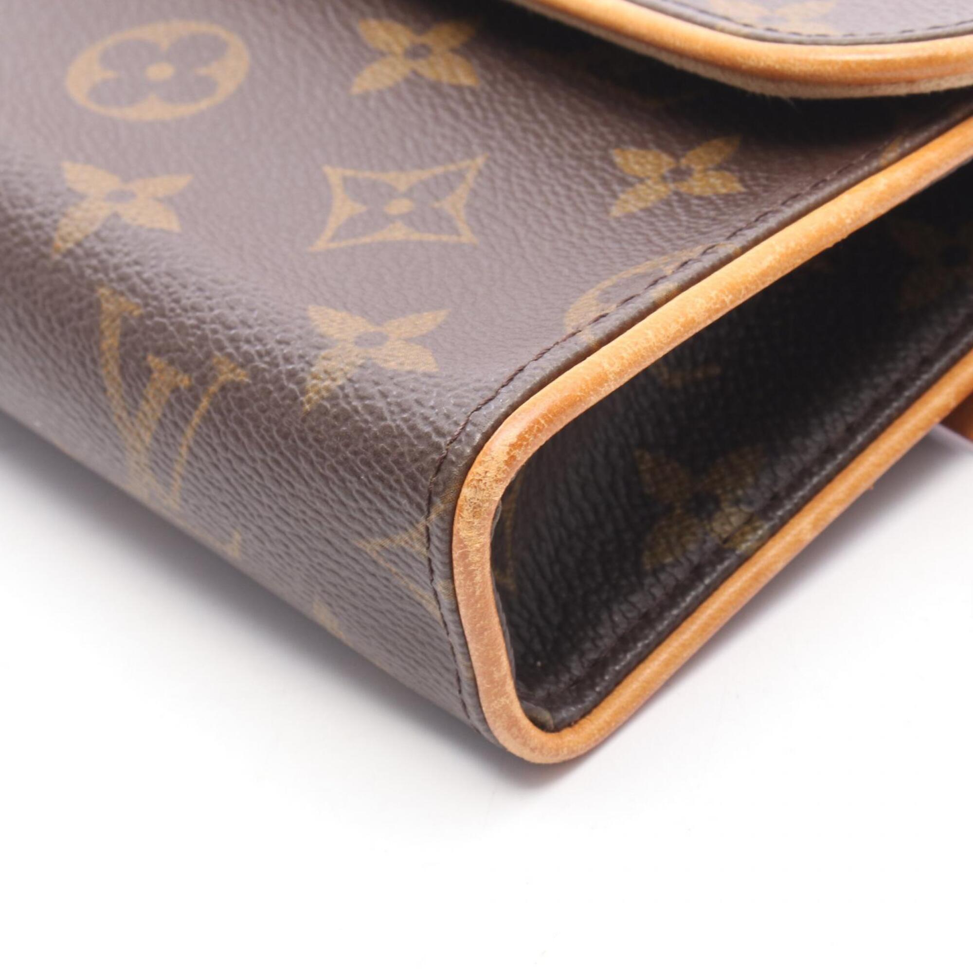 Louis Vuitton Brown Canvas Leather Fanny Pack Handbag (Pre-Owned)