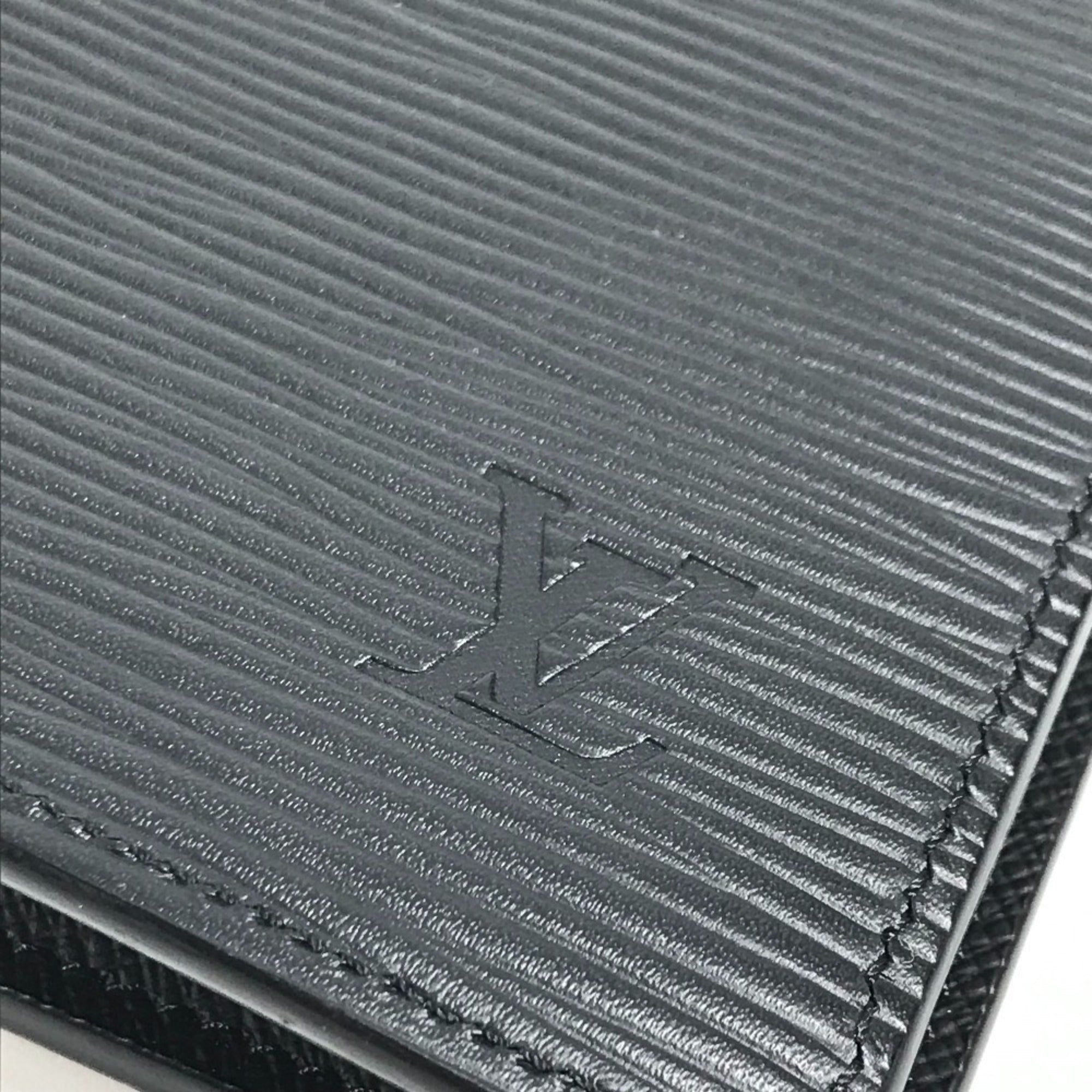 Louis Vuitton Black Noir Epi Leather Long Wallet (Bi-Fold) (Pre-Owned)