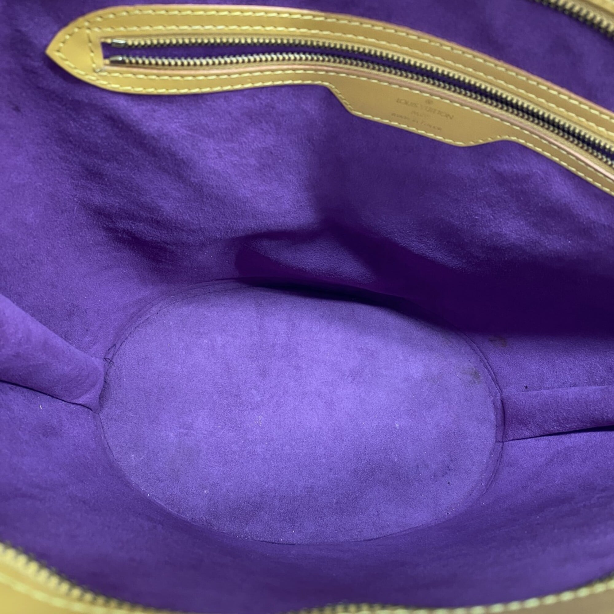 Louis Vuitton Jaune Shoulder Bag (Pre-Owned)