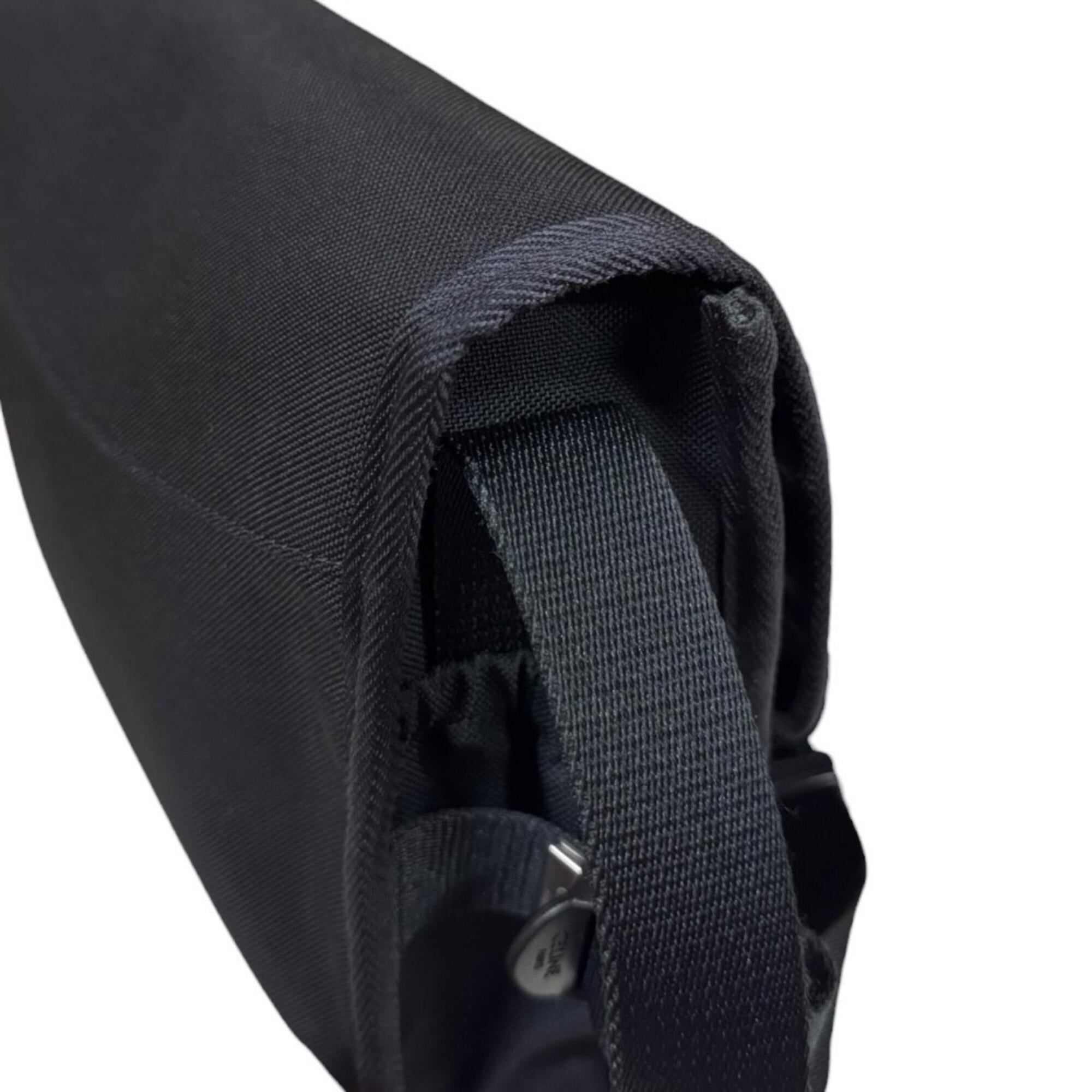 Celine Black Nylon Messenger Bag Shoulder Bag (Pre-Owned)