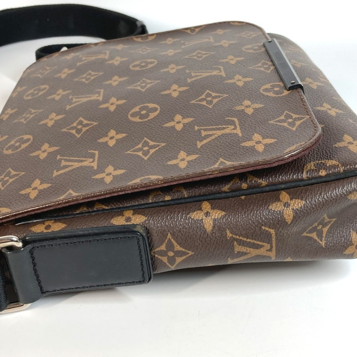 Louis Vuitton Black Brown Monogram Messenger Bag Shoulder Bag (Pre-Owned)