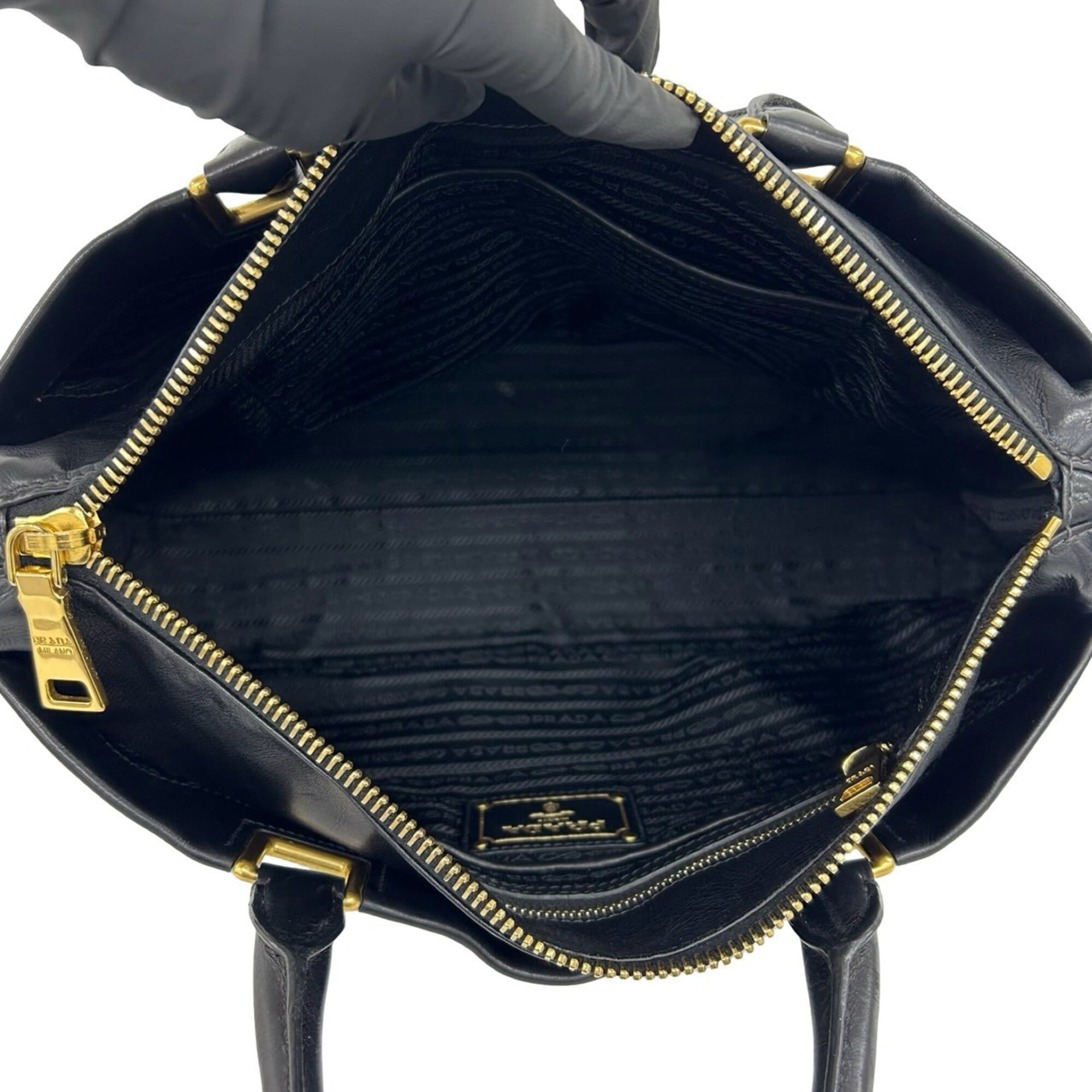 Prada Black Leather Boston Bag Handbag Shoulder Bag (Pre-Owned)