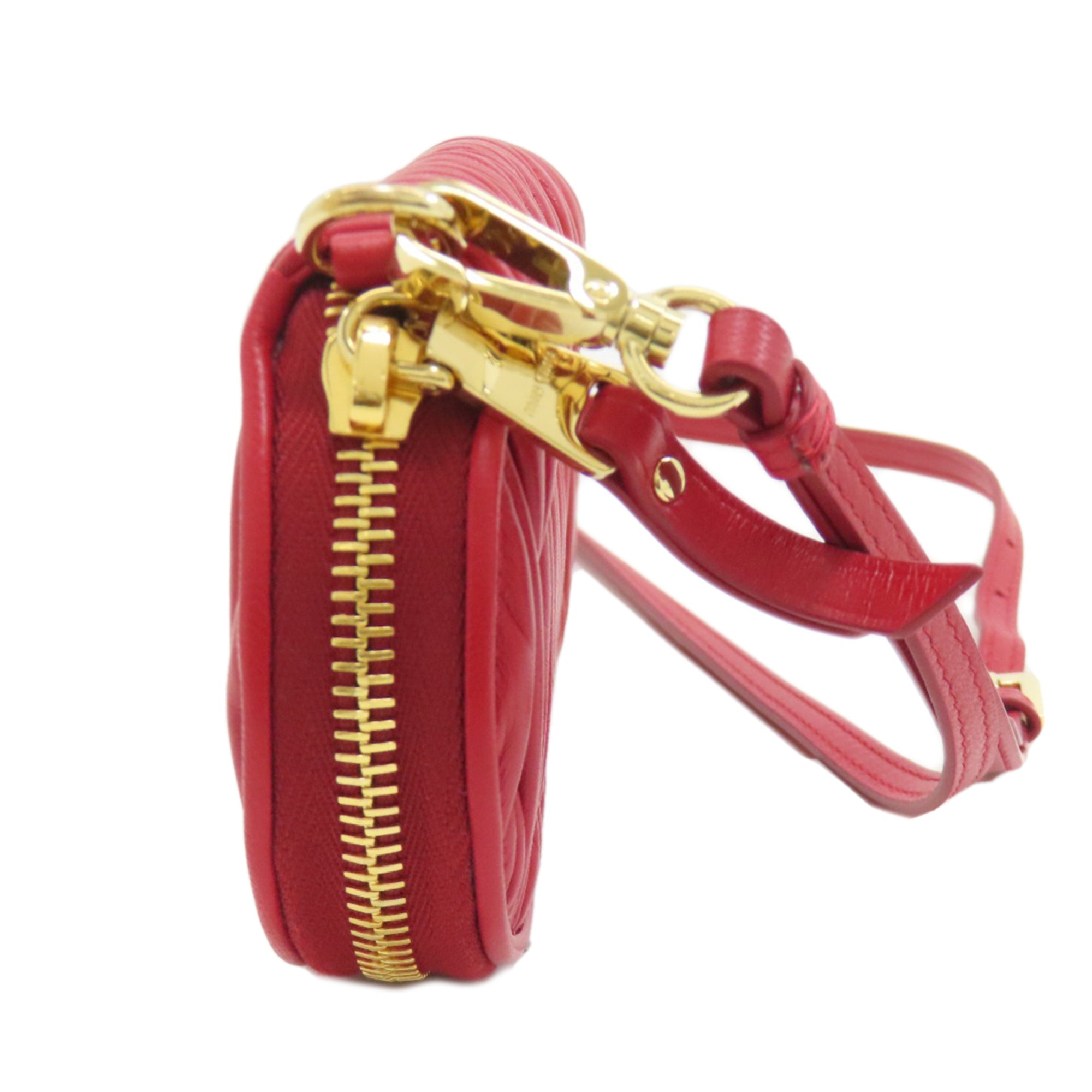 Miu Miu Red Color Leather Pouch (Pre-Owned)