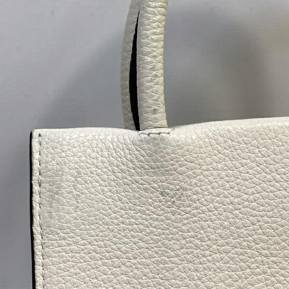 Coach White Handbag Shoulder Bag (Pre-Owned)