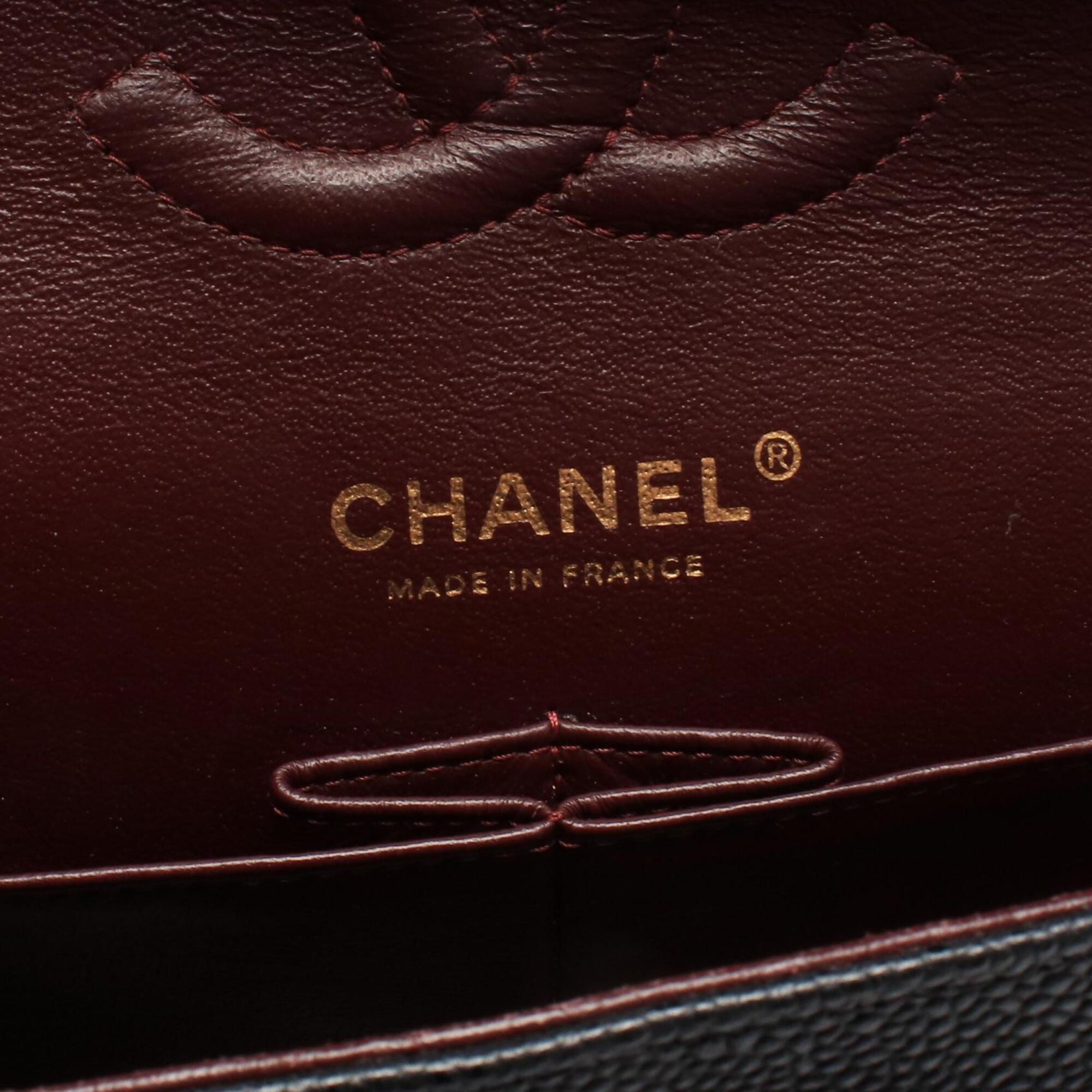 Chanel Black Grained Calfskin Handbag Shoulder Bag (Pre-Owned)
