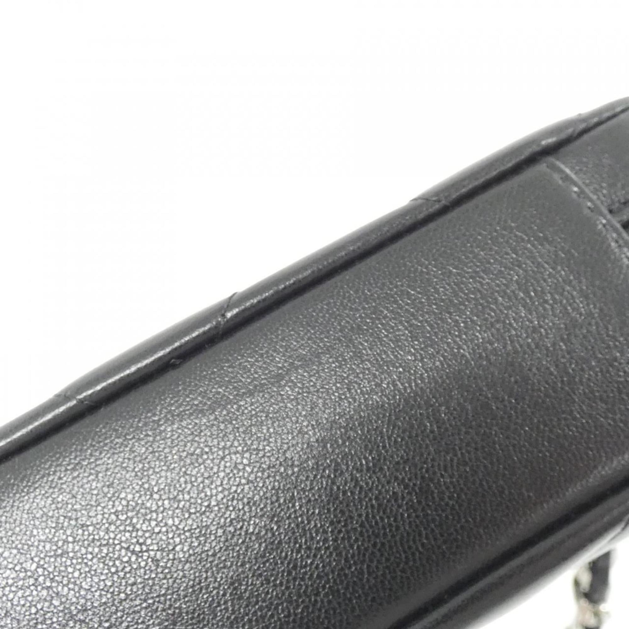 Chanel Black Leather Shoulder Bag (Pre-Owned)
