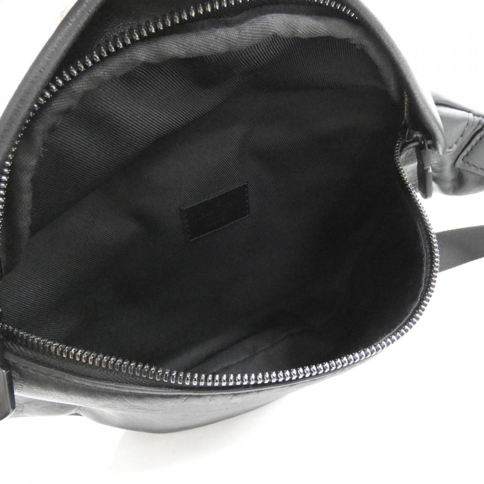 Louis Vuitton Black Leather Shoulder Bag (Pre-Owned)