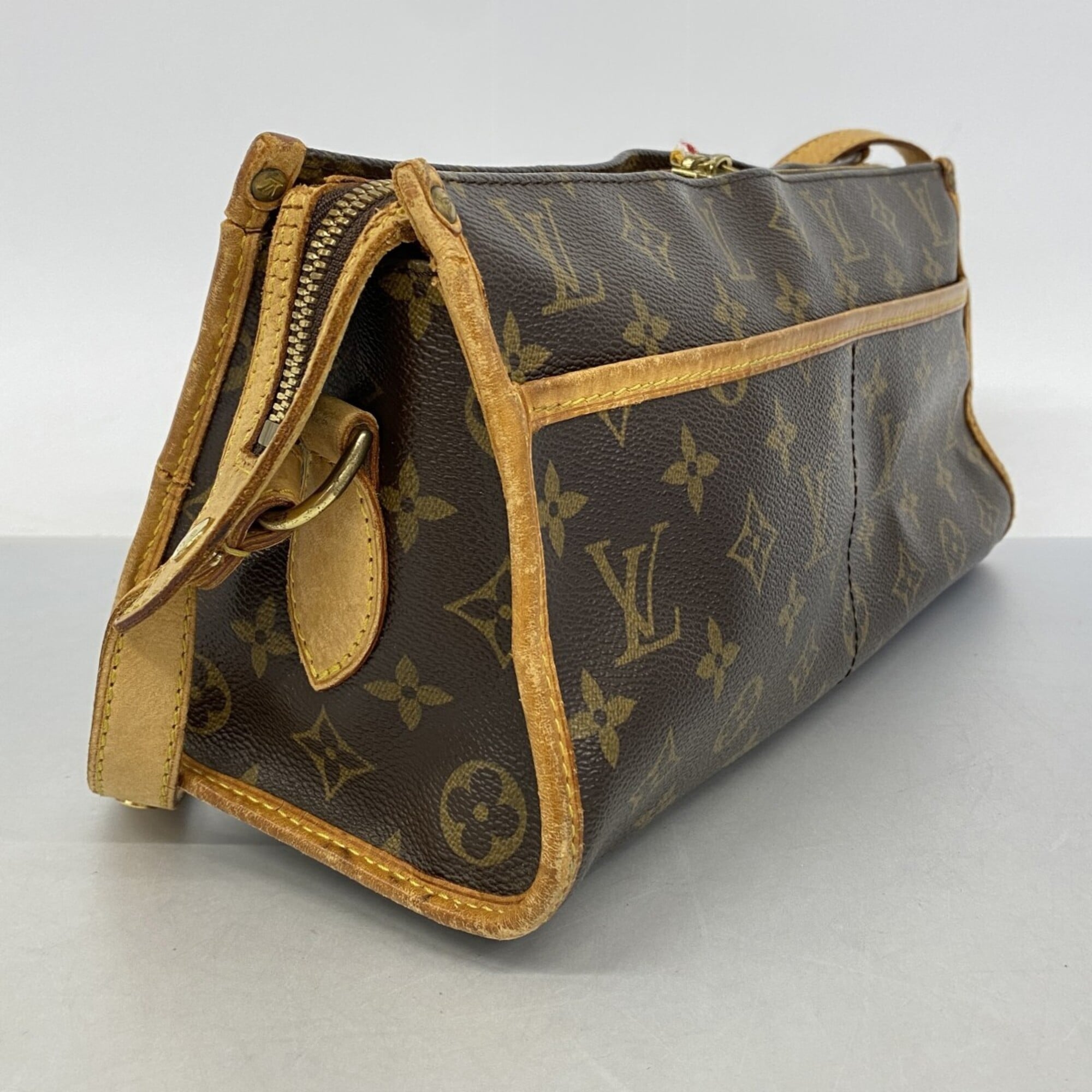 Louis Vuitton Brown Shoulder Bag (Pre-Owned)