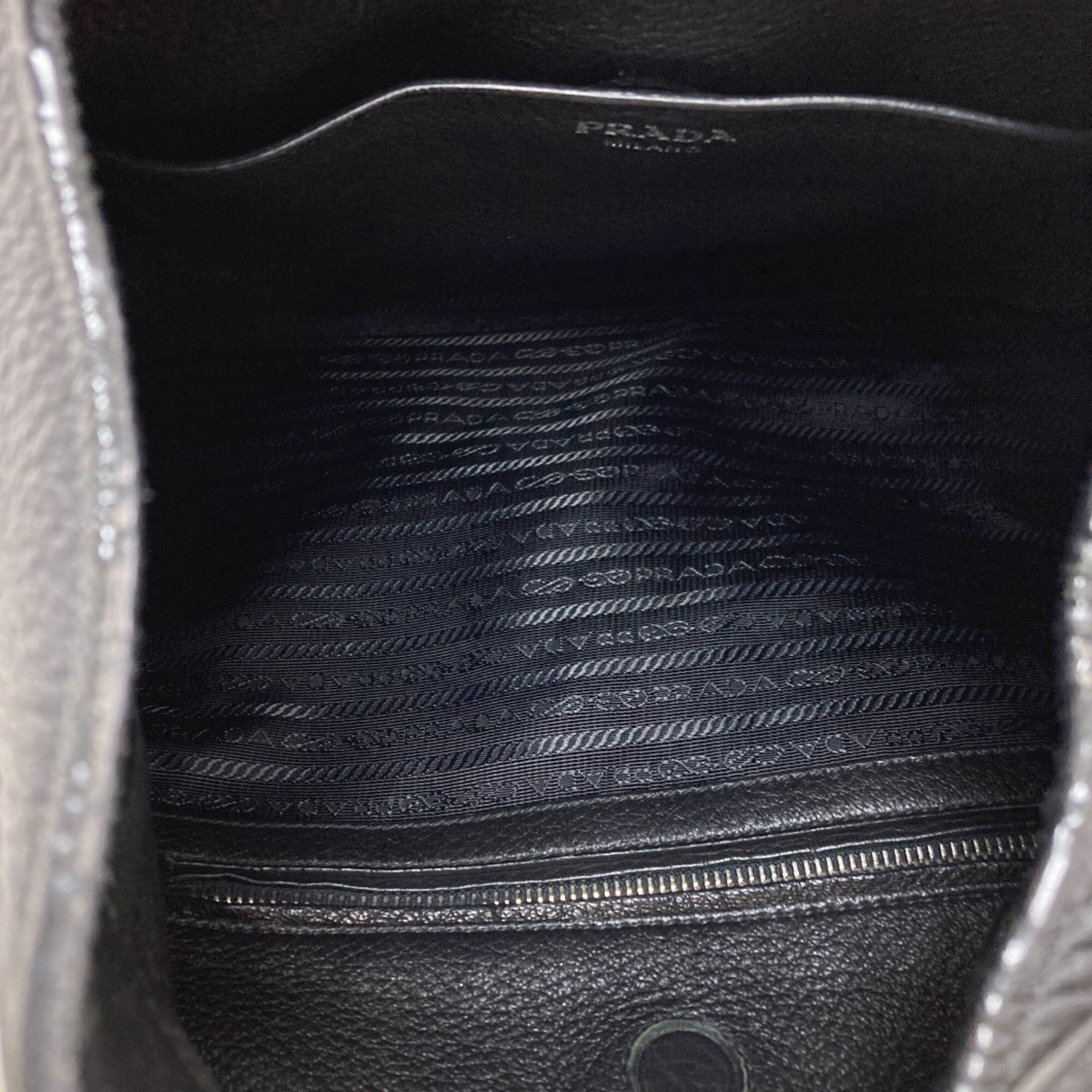 Prada Black Leather Shoulder Bag (Pre-Owned)