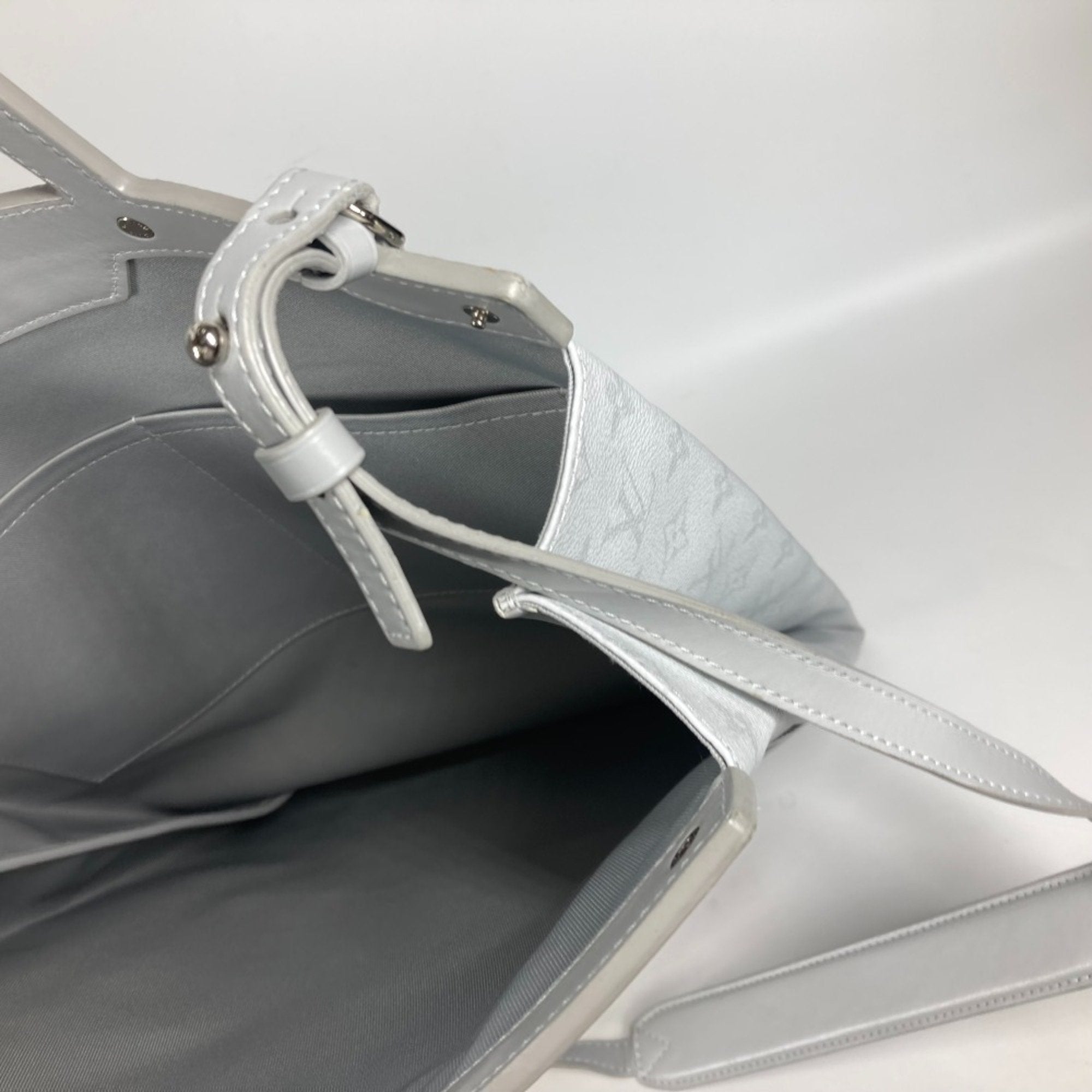 Louis Vuitton White Monogram Handbag Shoulder Bag Tote Bag (Pre-Owned)