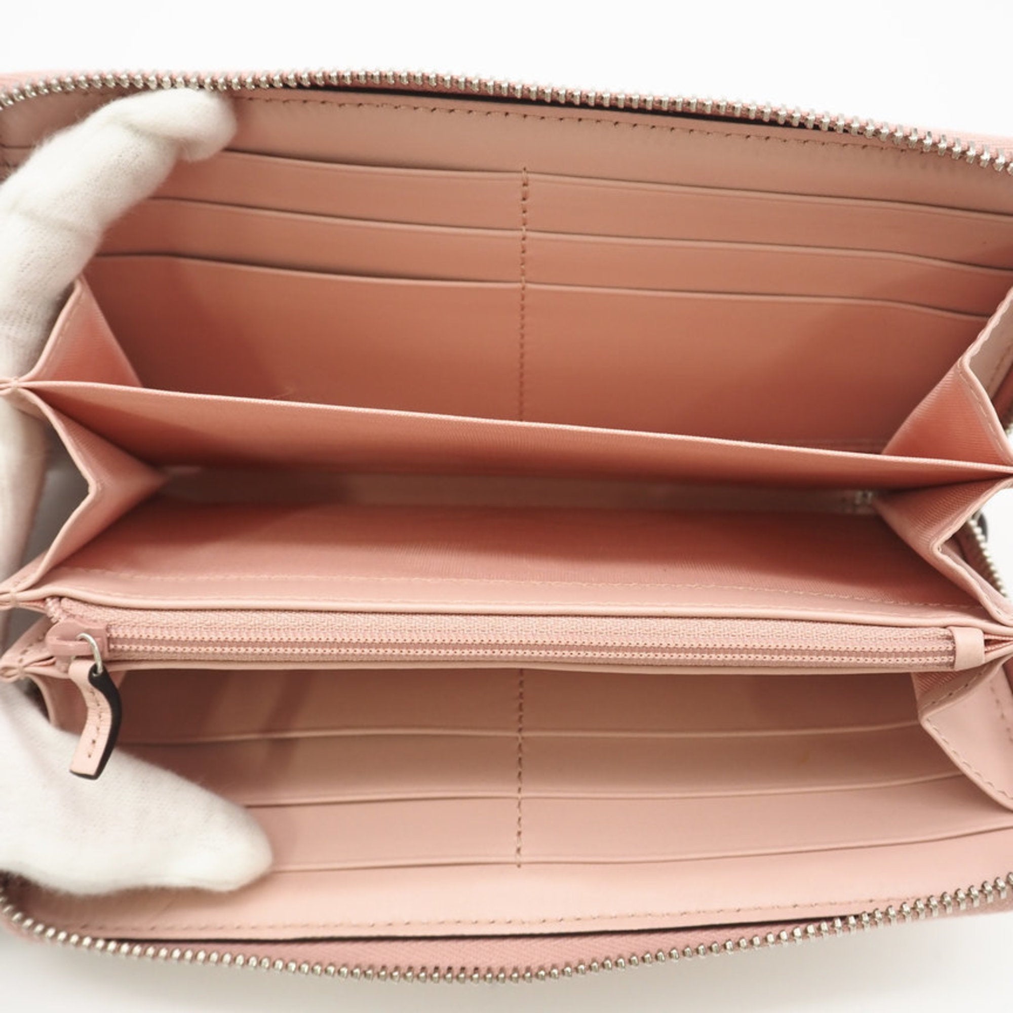 Gucci Pink Leather Long Wallet (Bi-Fold) (Pre-Owned)