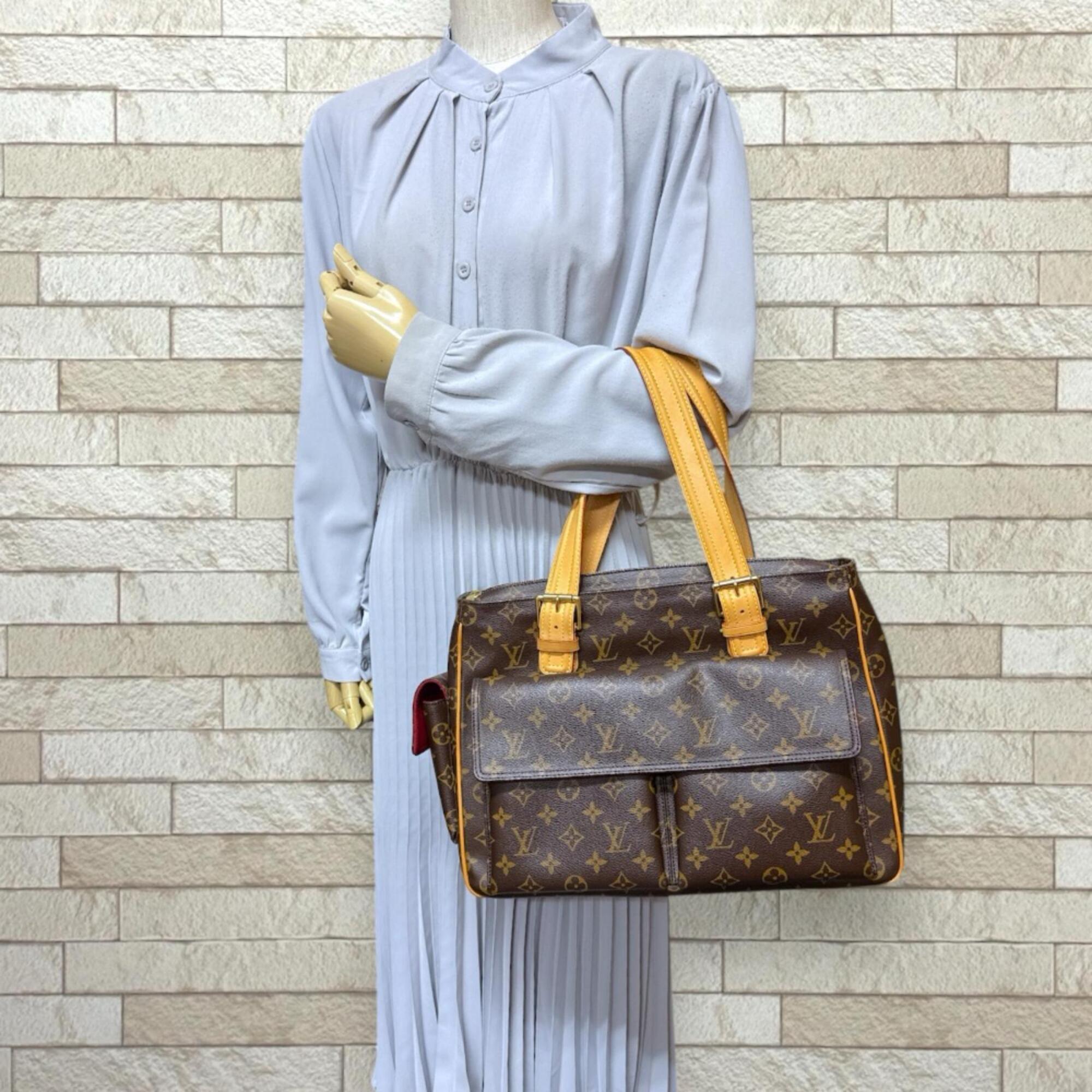 Louis Vuitton Brown Monogram Monogram Canvas Handbag (Pre-Owned)