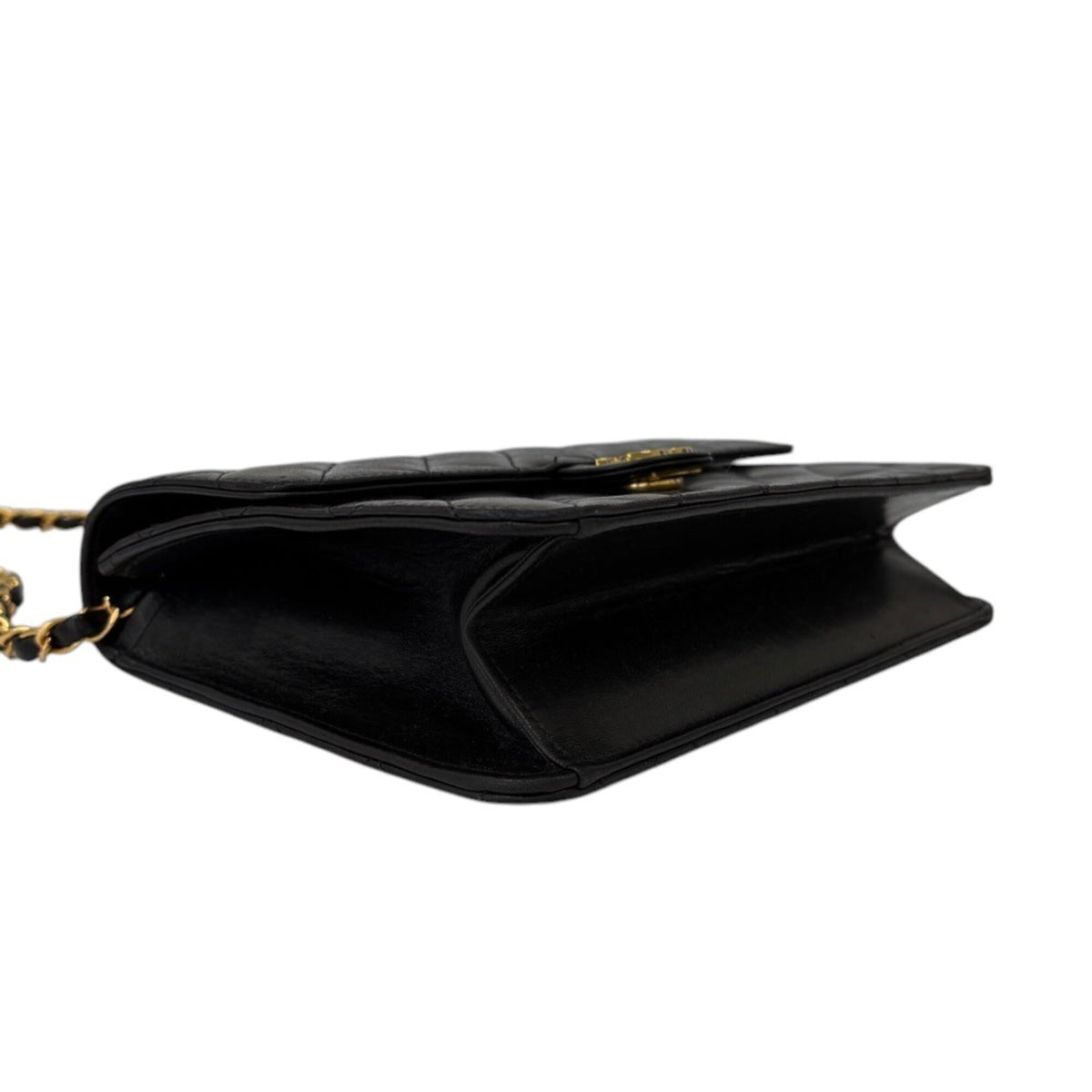 Chanel Black Shoulder Bag (Pre-Owned)