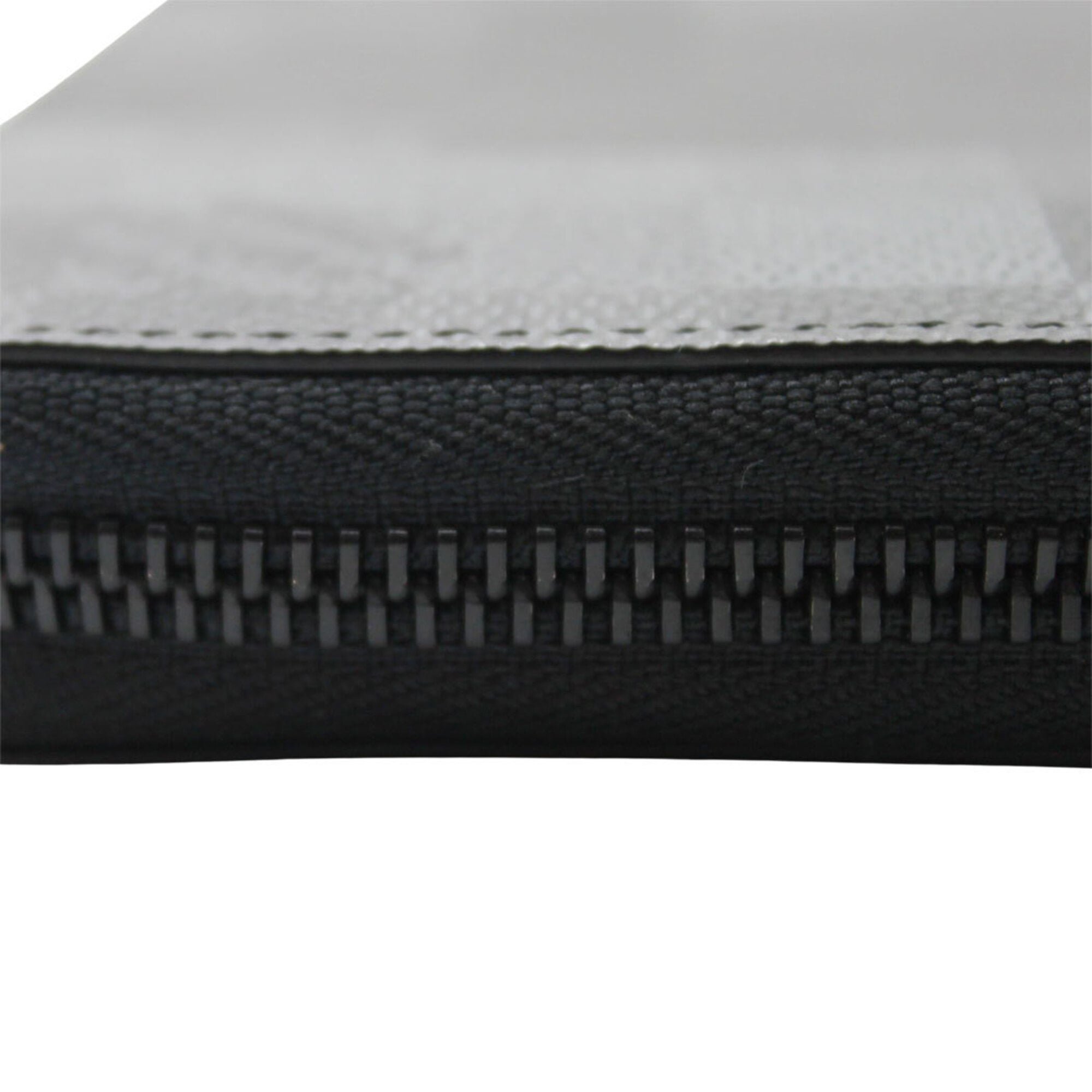 Louis Vuitton Black Galle (Pre-Owned)